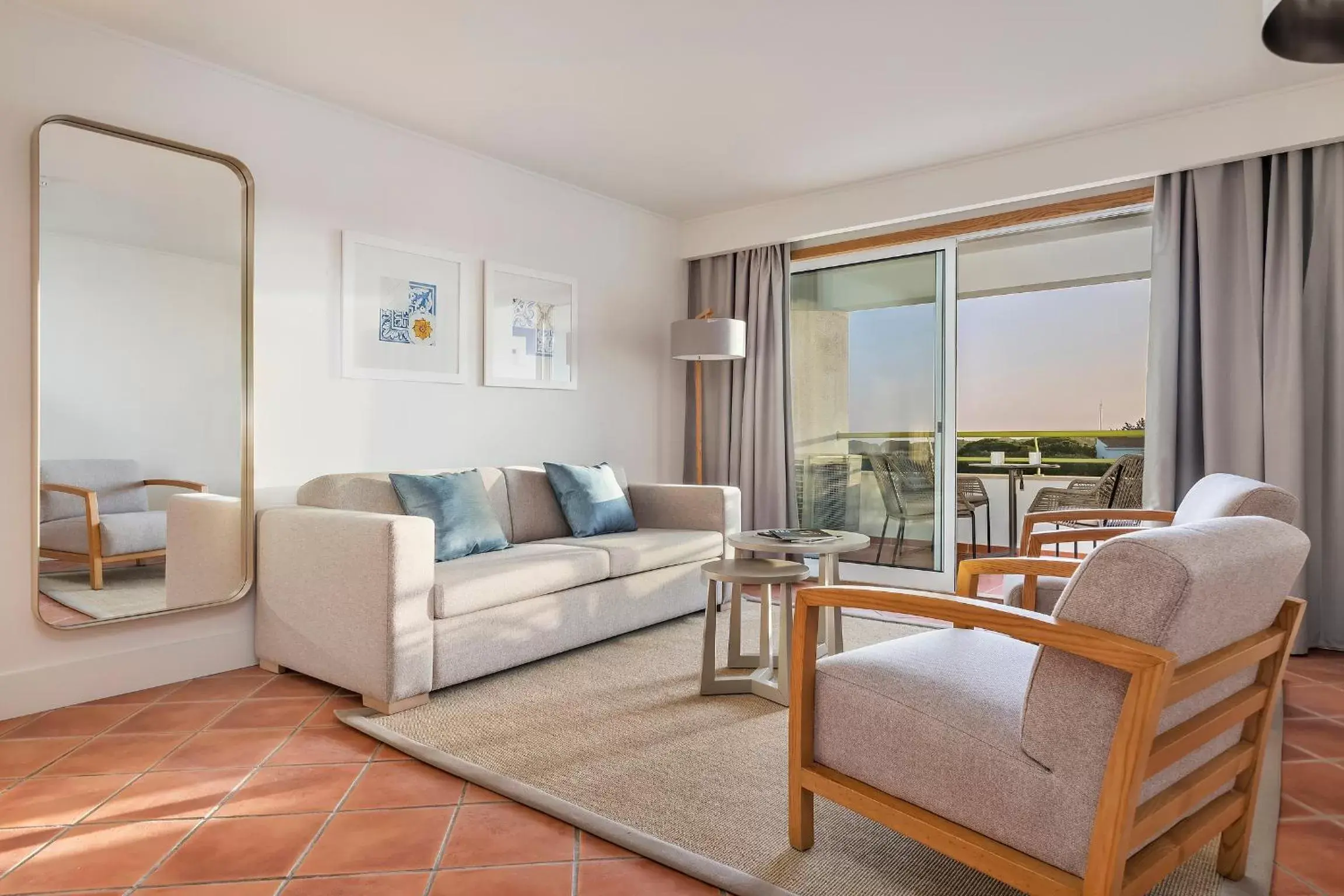 Living room, Seating Area in The Patio Suite Hotel