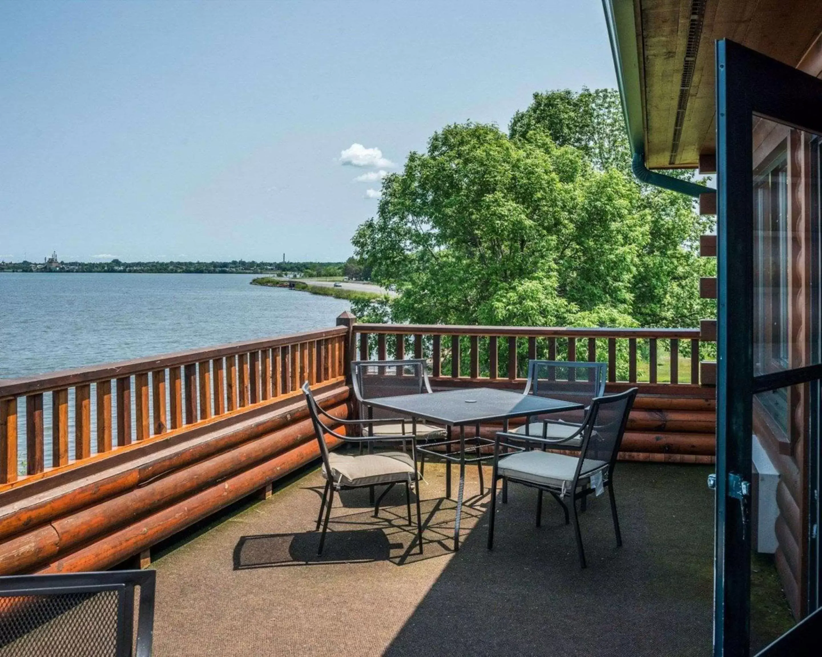 Lake view, Balcony/Terrace in Quality Inn Ashland - Lake Superior