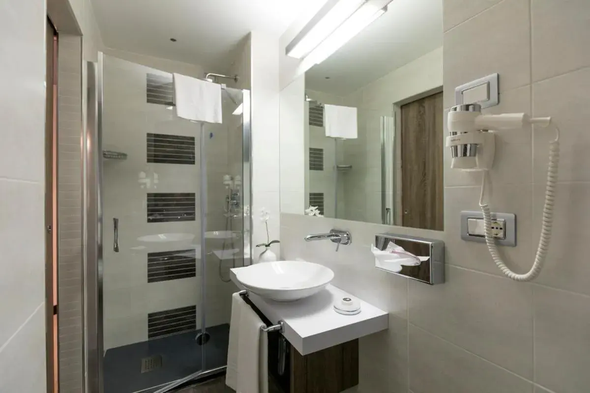 Bathroom in Hotel Mentana