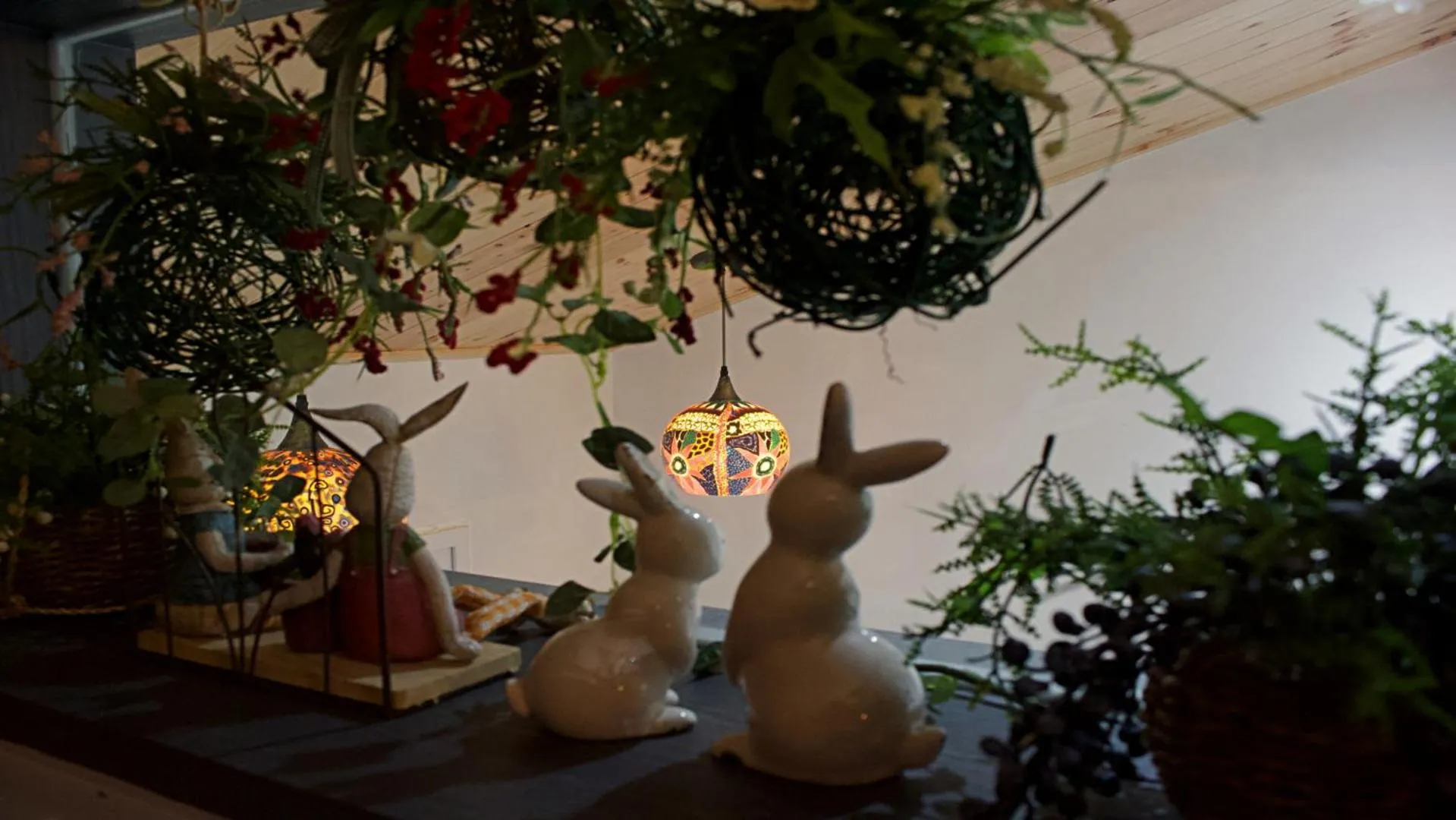 Area and facilities in The Road Hotel