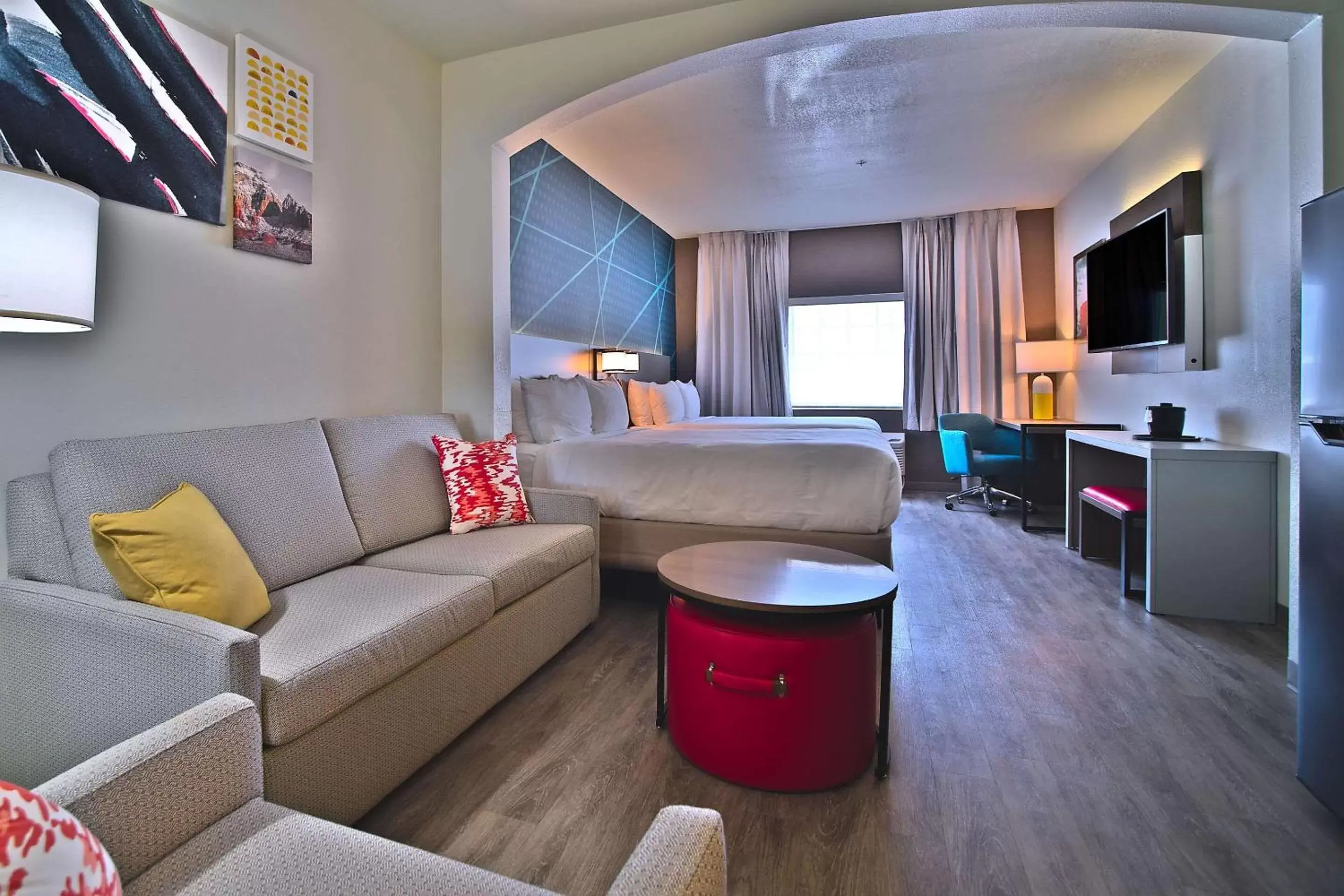 Bedroom, Seating Area in Comfort Inn & Suites Sierra Vista near Ft Huachuca