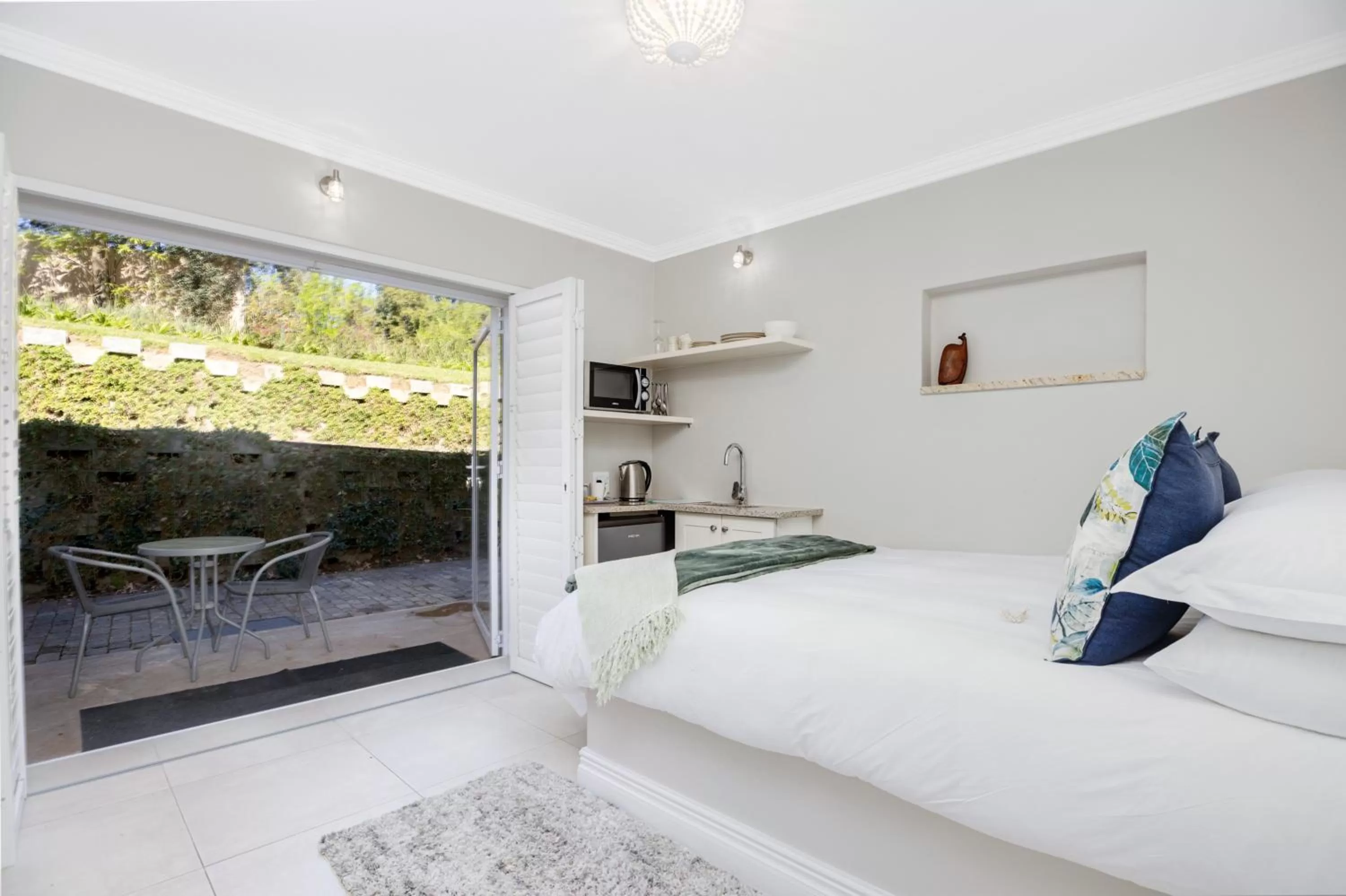 Patio, Bed in Amberhall Guesthouse