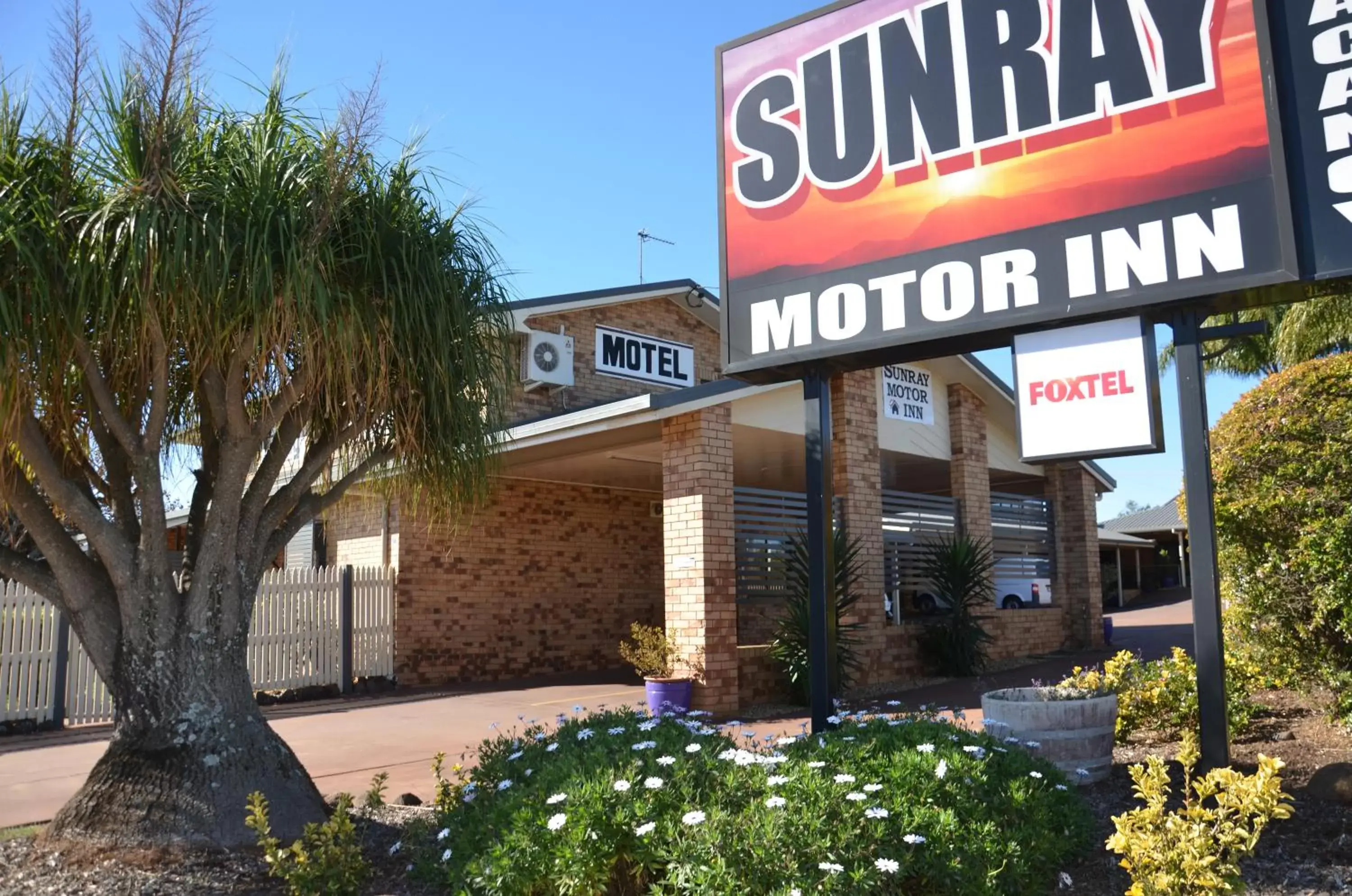 Property logo or sign in Sunray Motor Inn