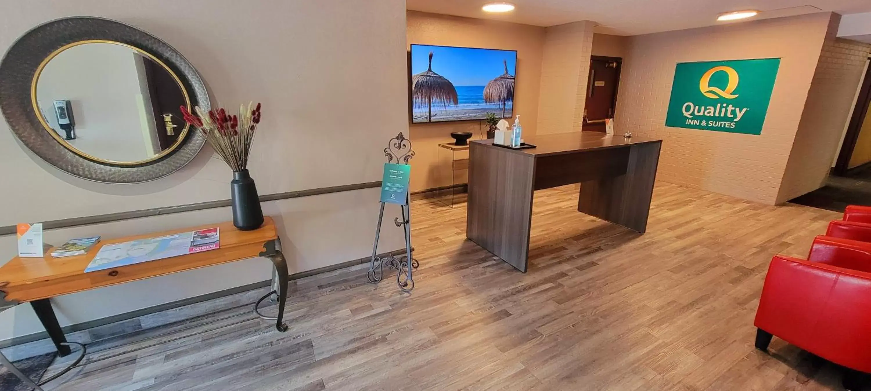 Lobby or reception in Quality Inn & Suites & Conference Centre - Gatineau