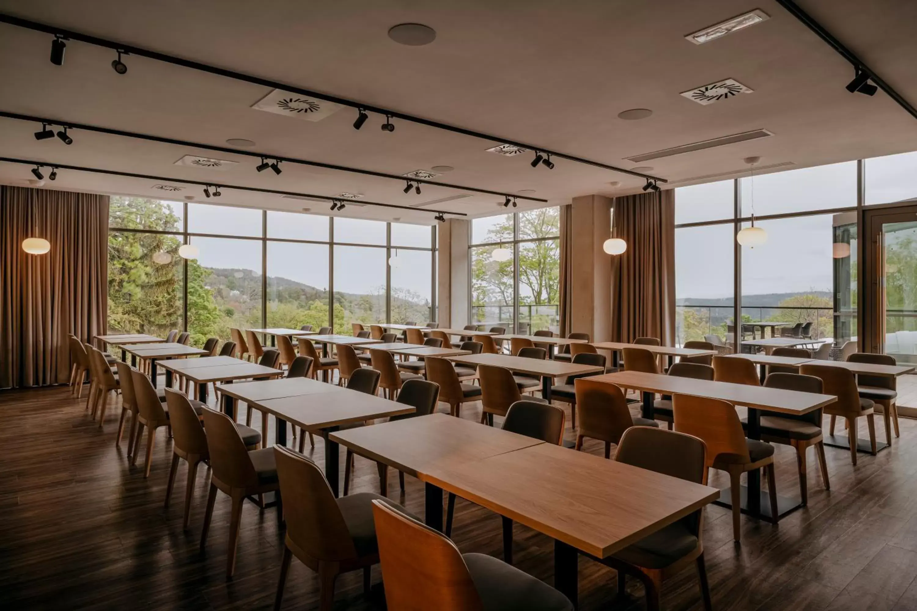 Business facilities, Restaurant/Places to Eat in Radisson Hotel Szklarska Poręba