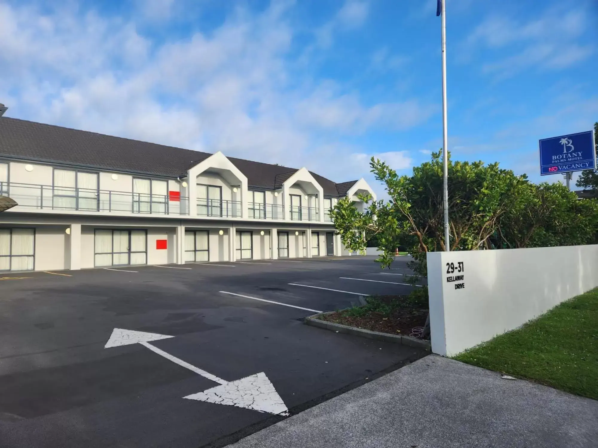 Property building in Botany Palms Motel Property building in Botany Palms Motel