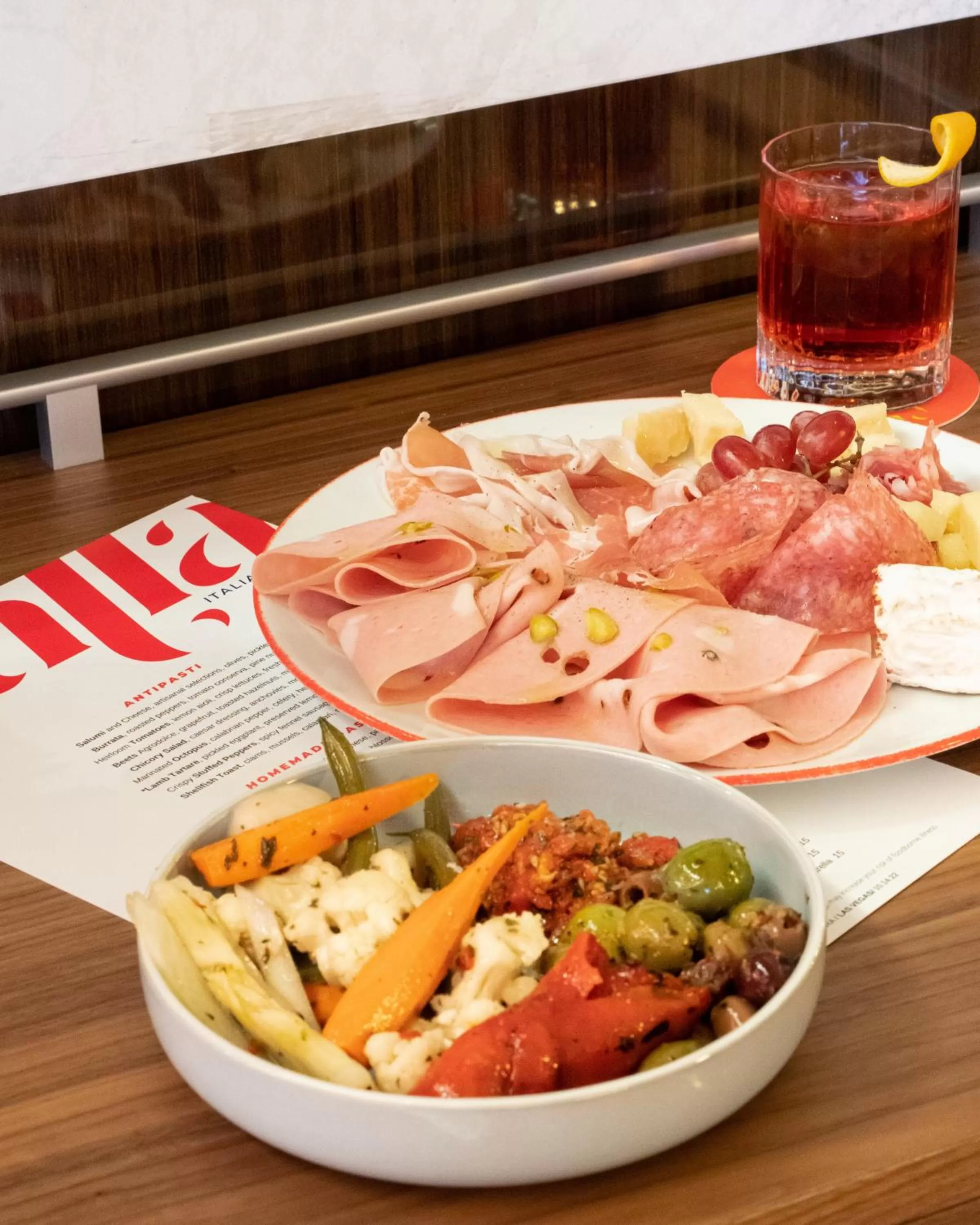 Restaurant/places to eat in SAHARA Las Vegas