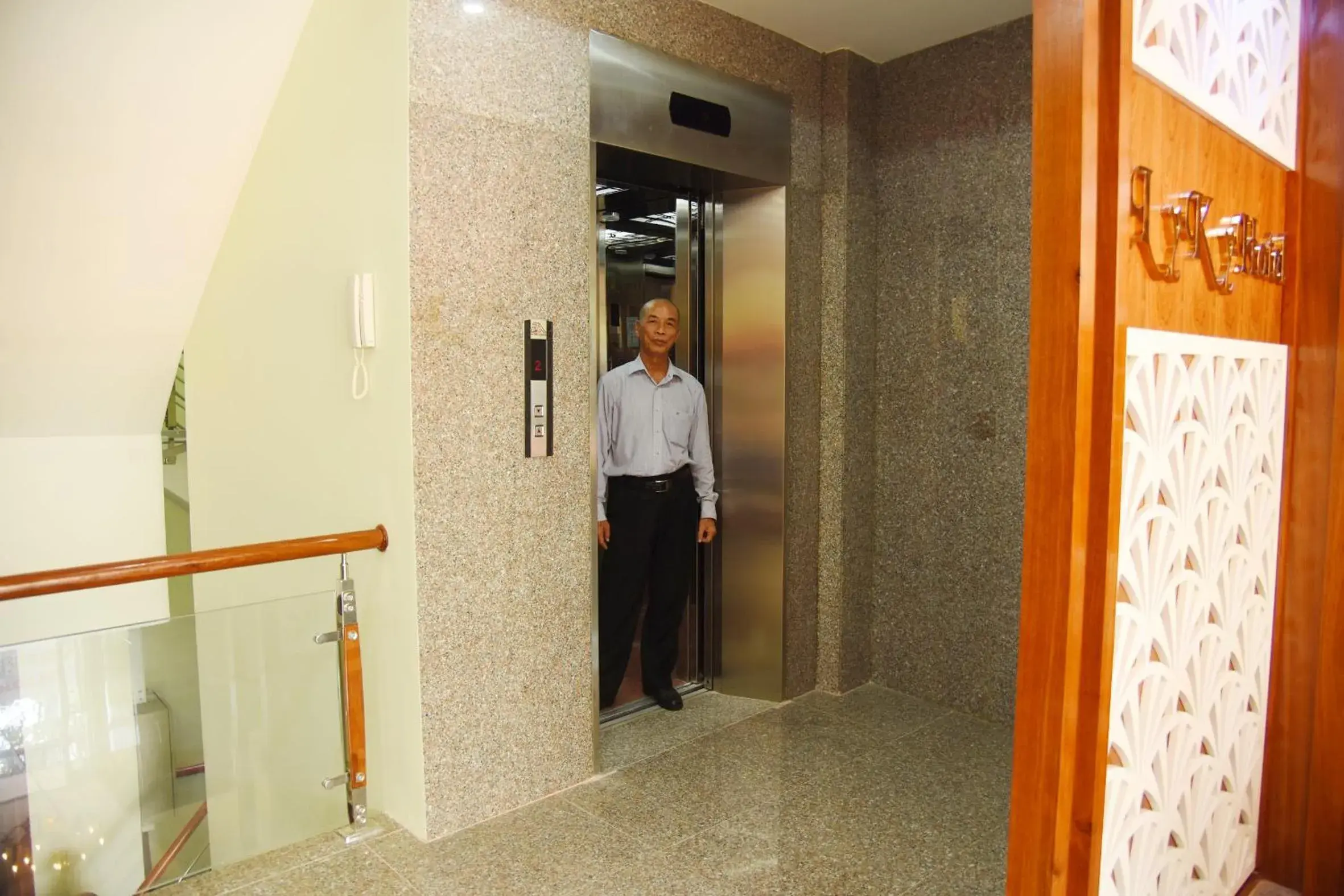 Guests, Bathroom in Ly Ky Hotel