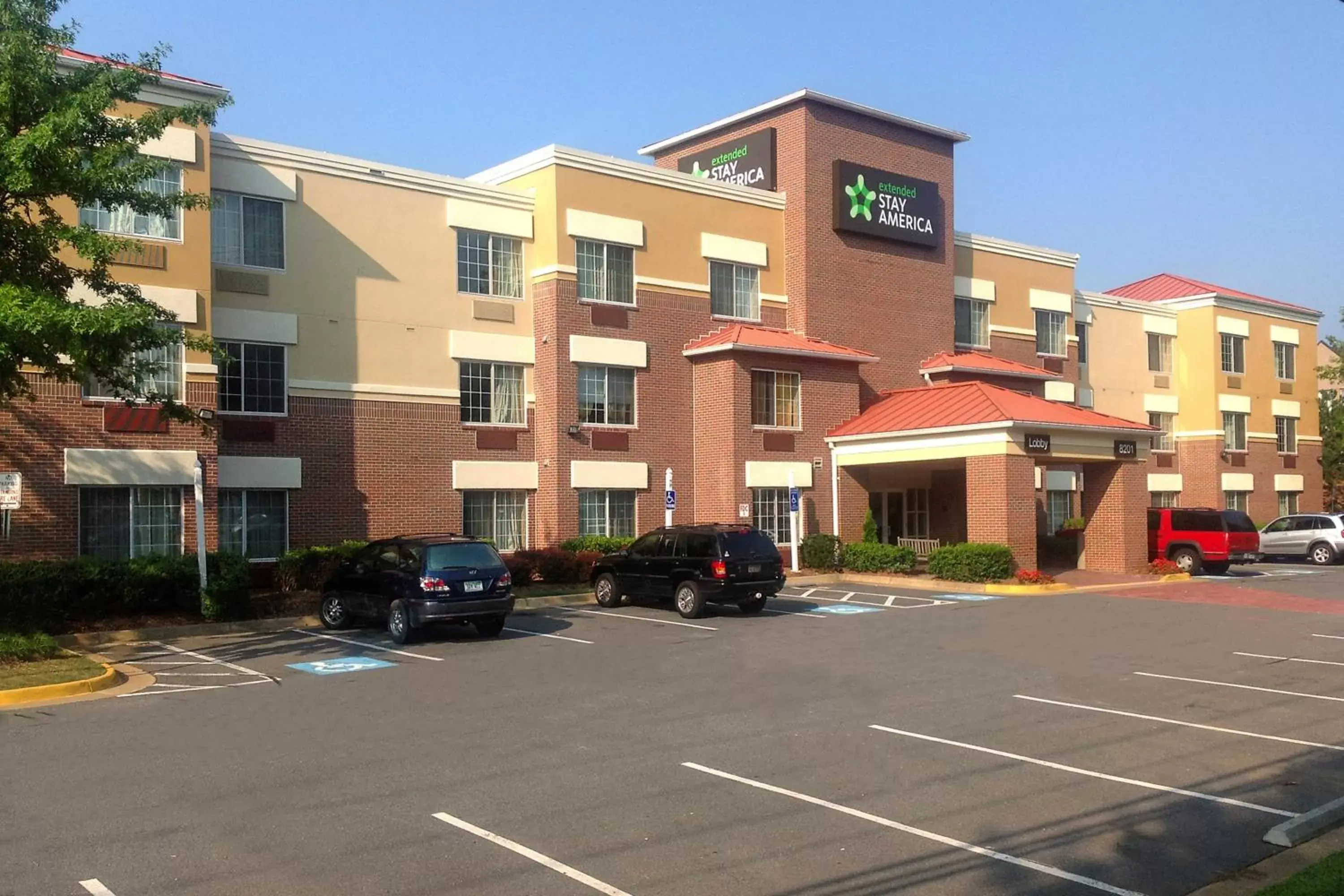 Property Building in Extended Stay America Suites - Washington, DC - Tysons Corner