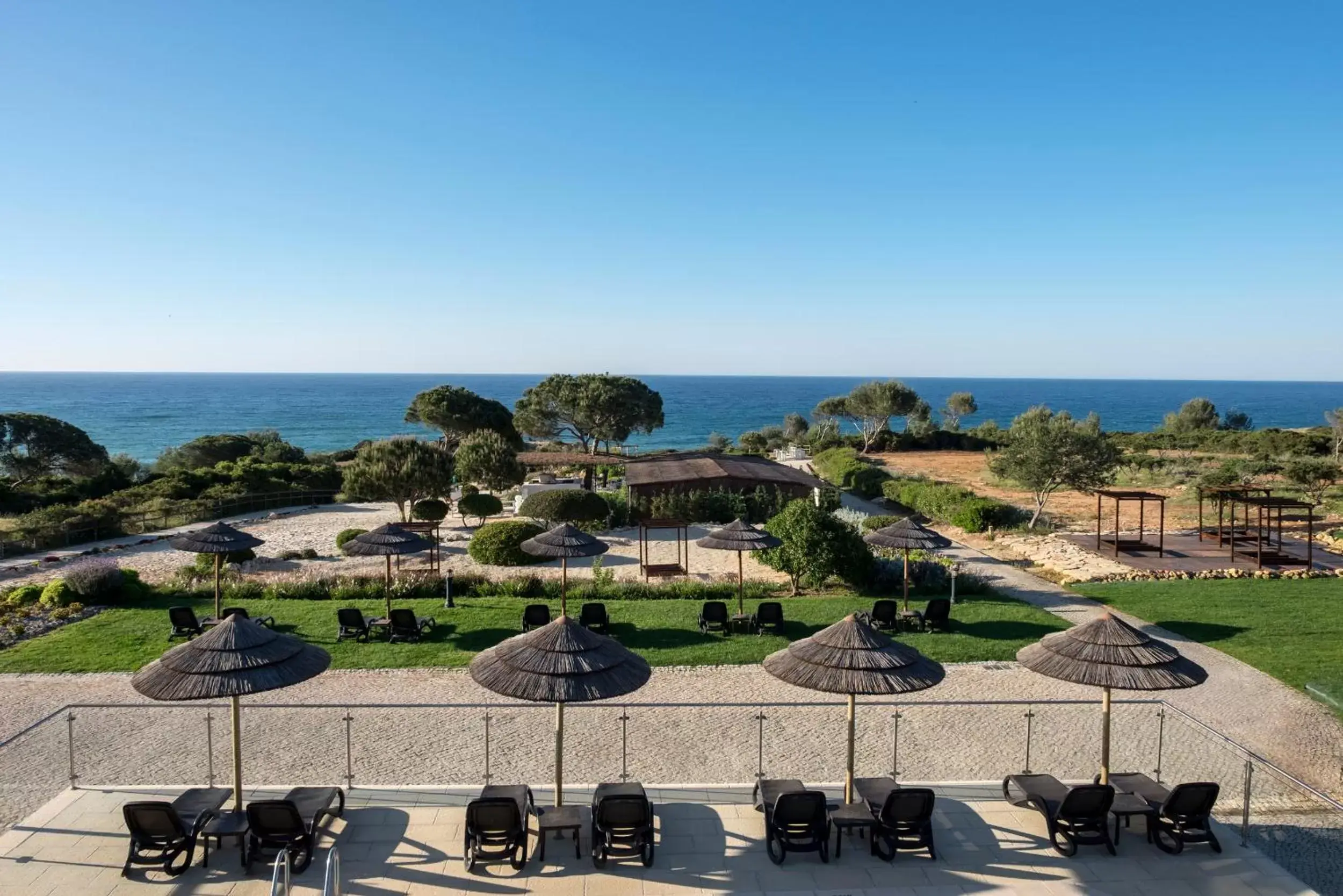 Garden, Beach in Vila Alba Resort