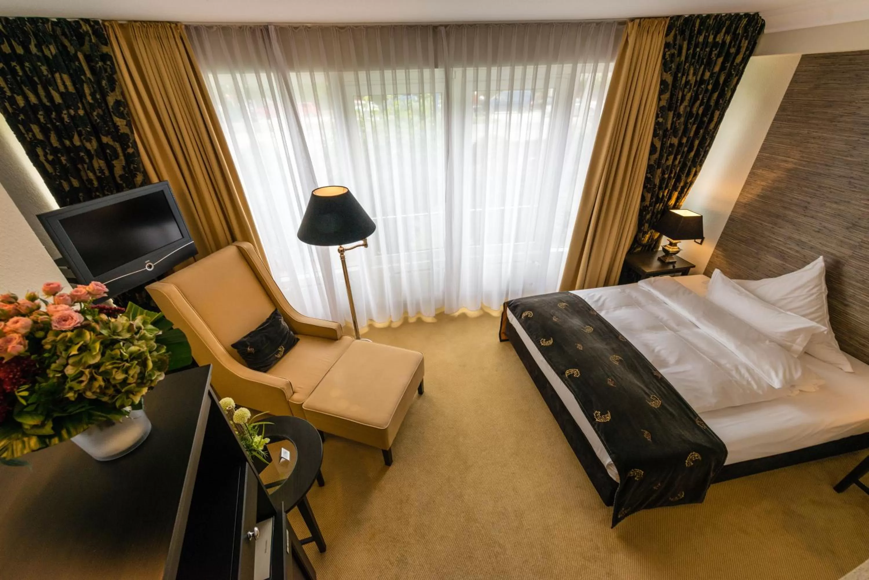 Bed in Hotel Zum Zeppelin Hamburg