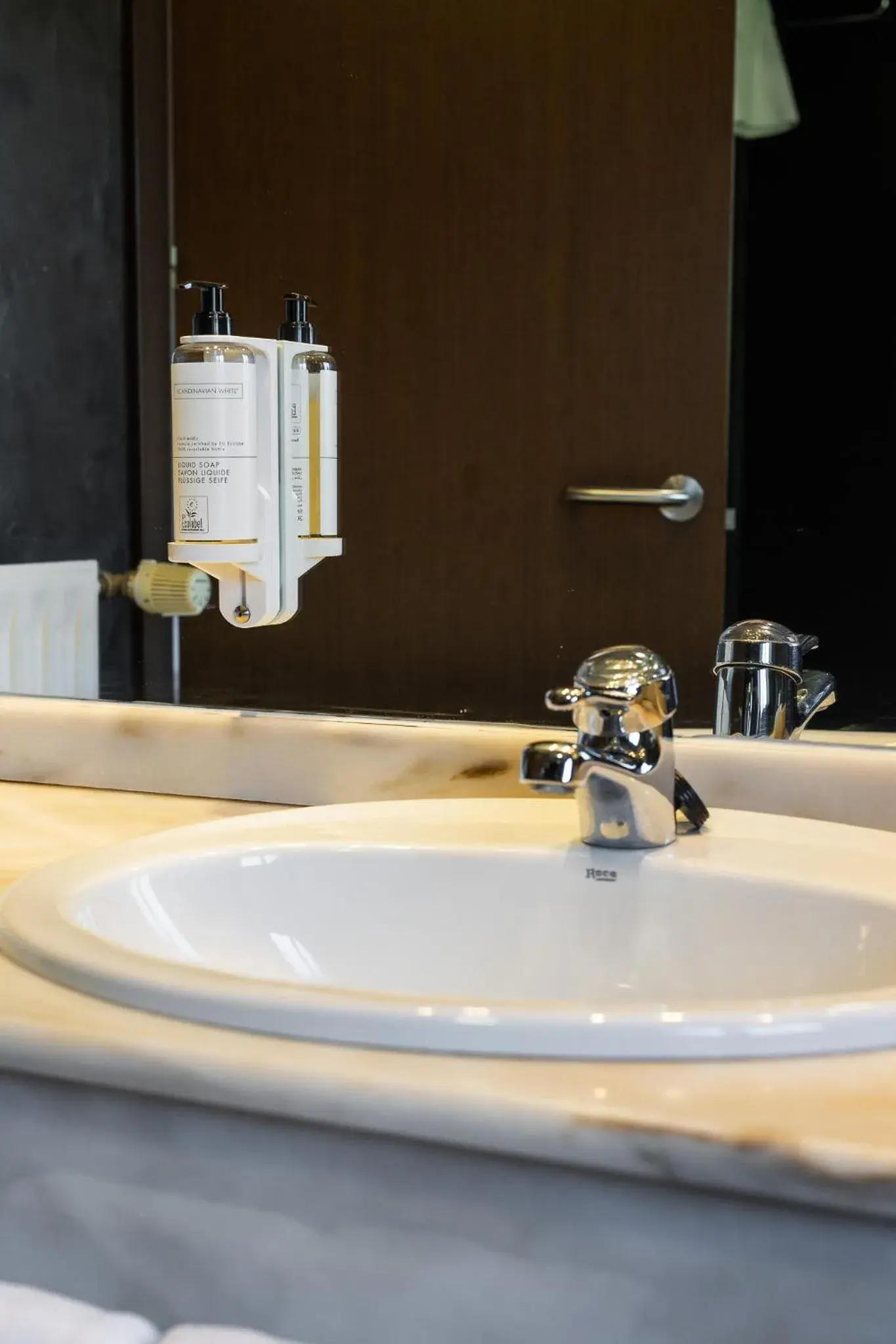 Bathroom in Hotel Rio Bidasoa