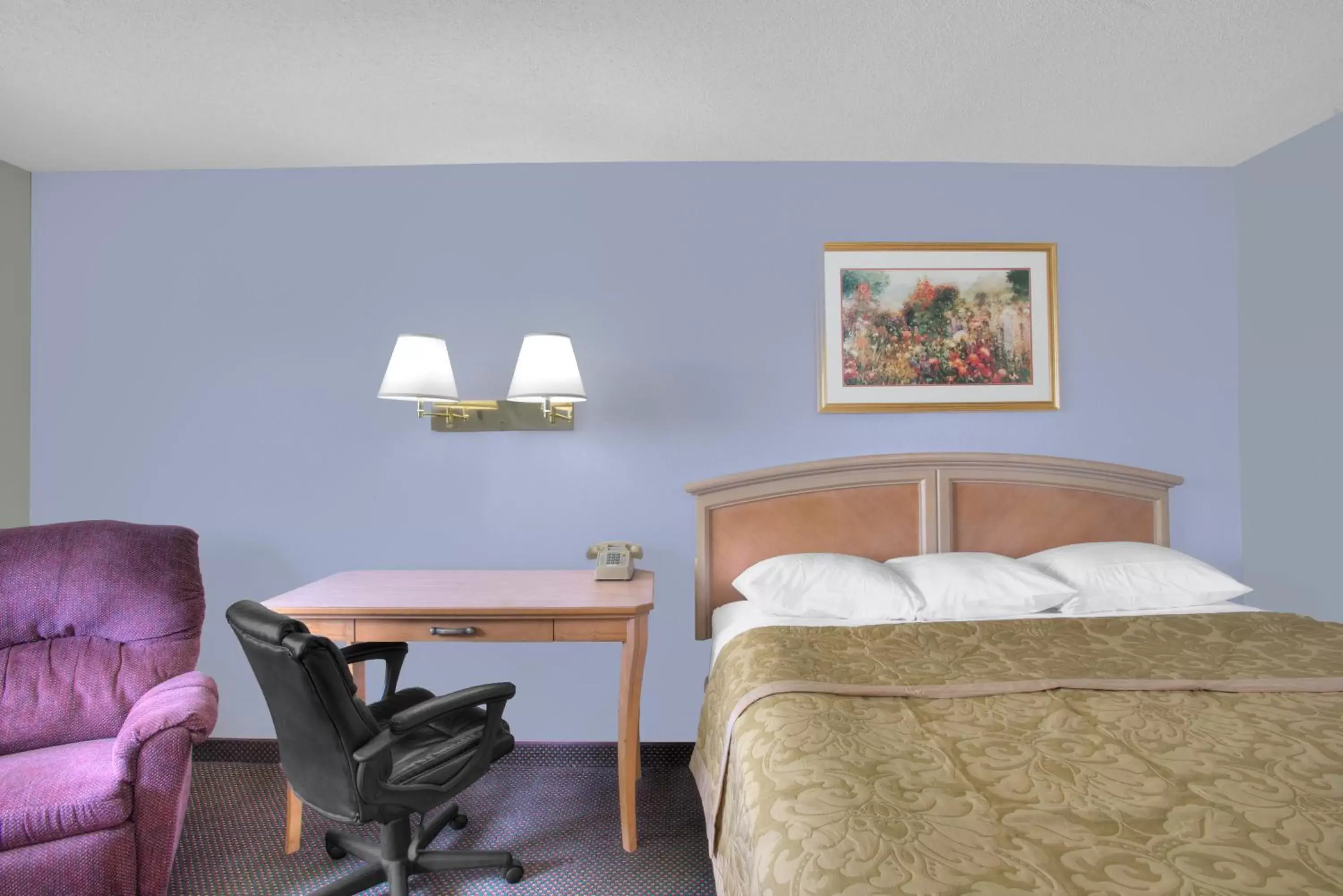 Bed in Super 8 by Wyndham Augusta