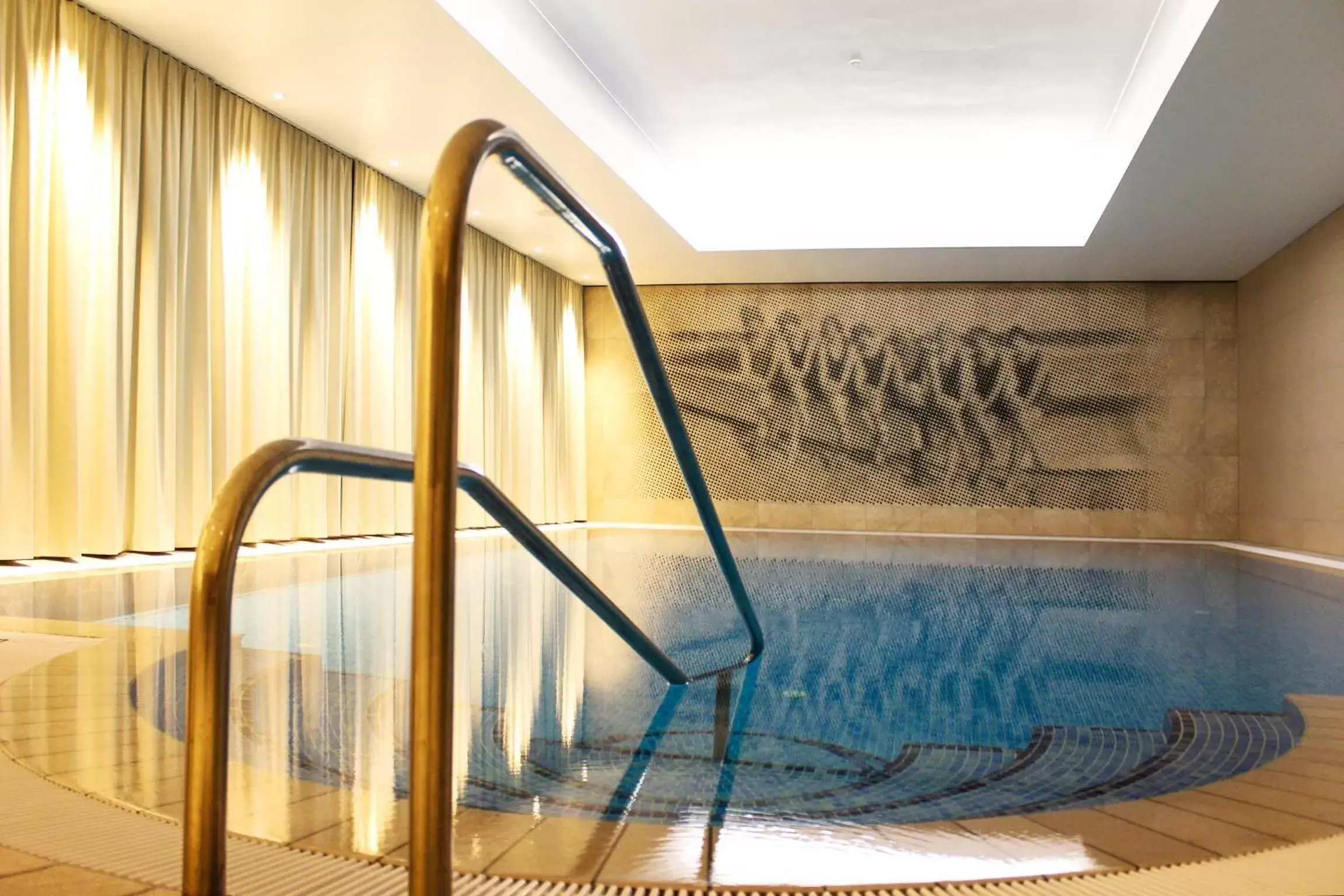Spa and wellness centre/facilities, Swimming Pool in SEETELHOTEL Strandhotel Atlantic