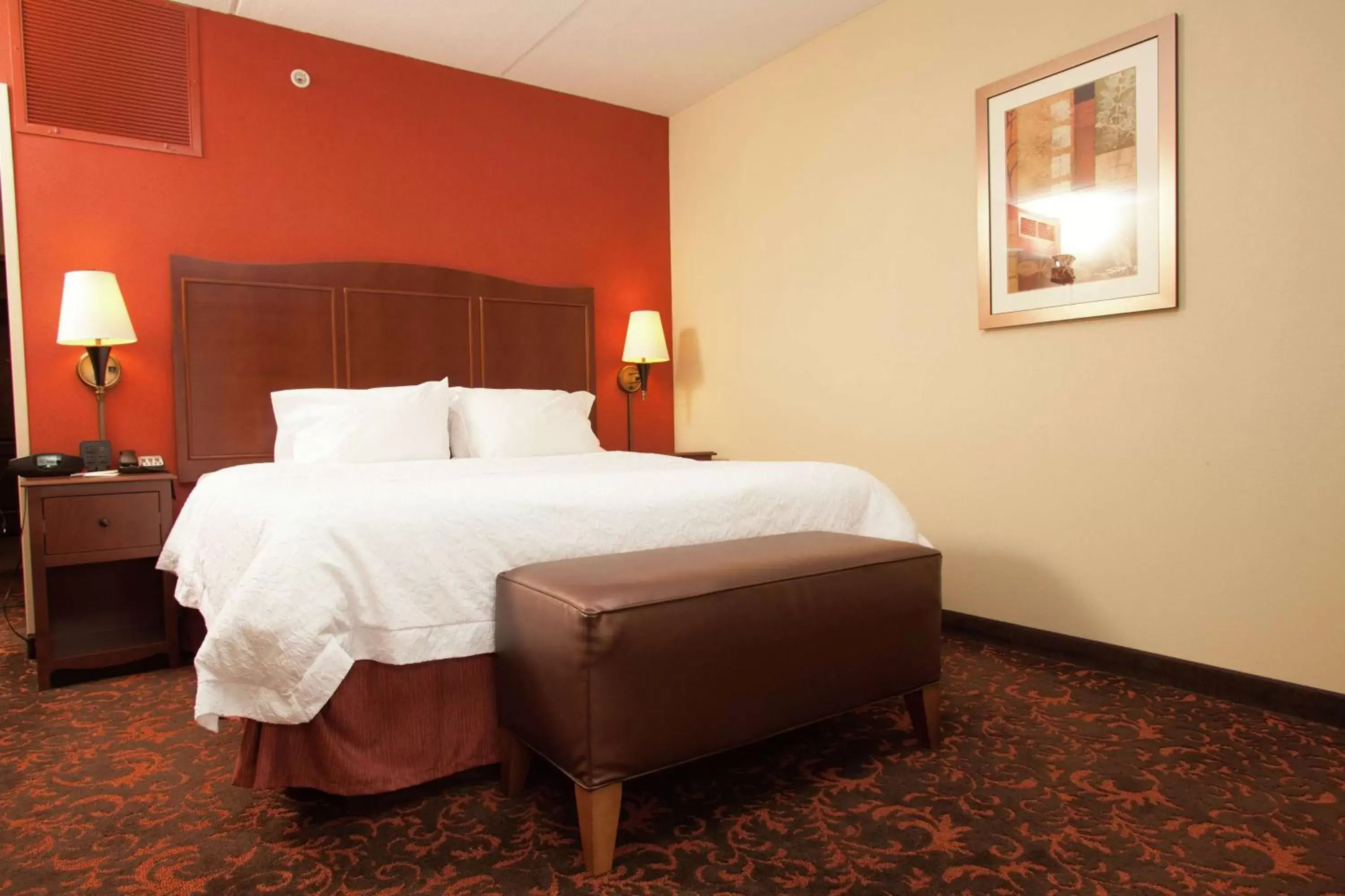 Bed in Hampton Inn Elmira/Horseheads