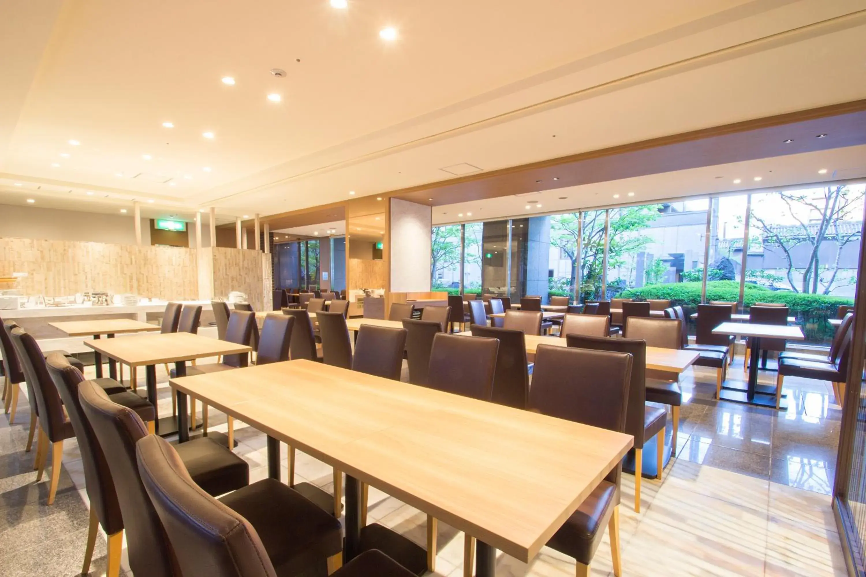 Restaurant/Places to Eat in Hearton Hotel Kyoto