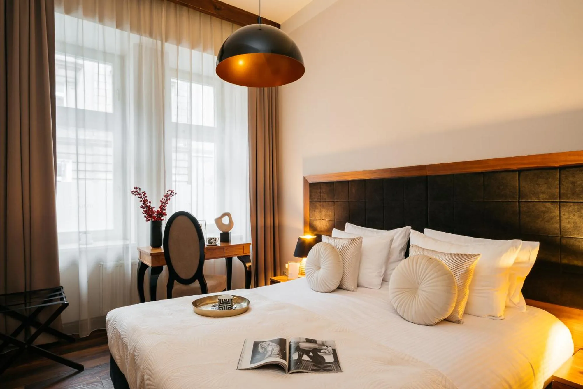 Bed in Topolowa Residence - LoftAffair Collection