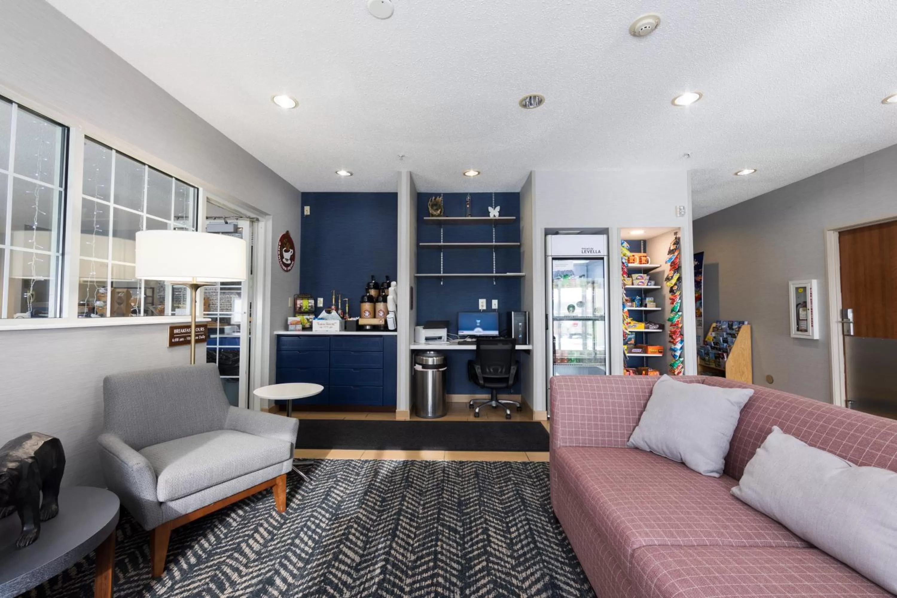 Drinks in AmericInn by Wyndham Duluth