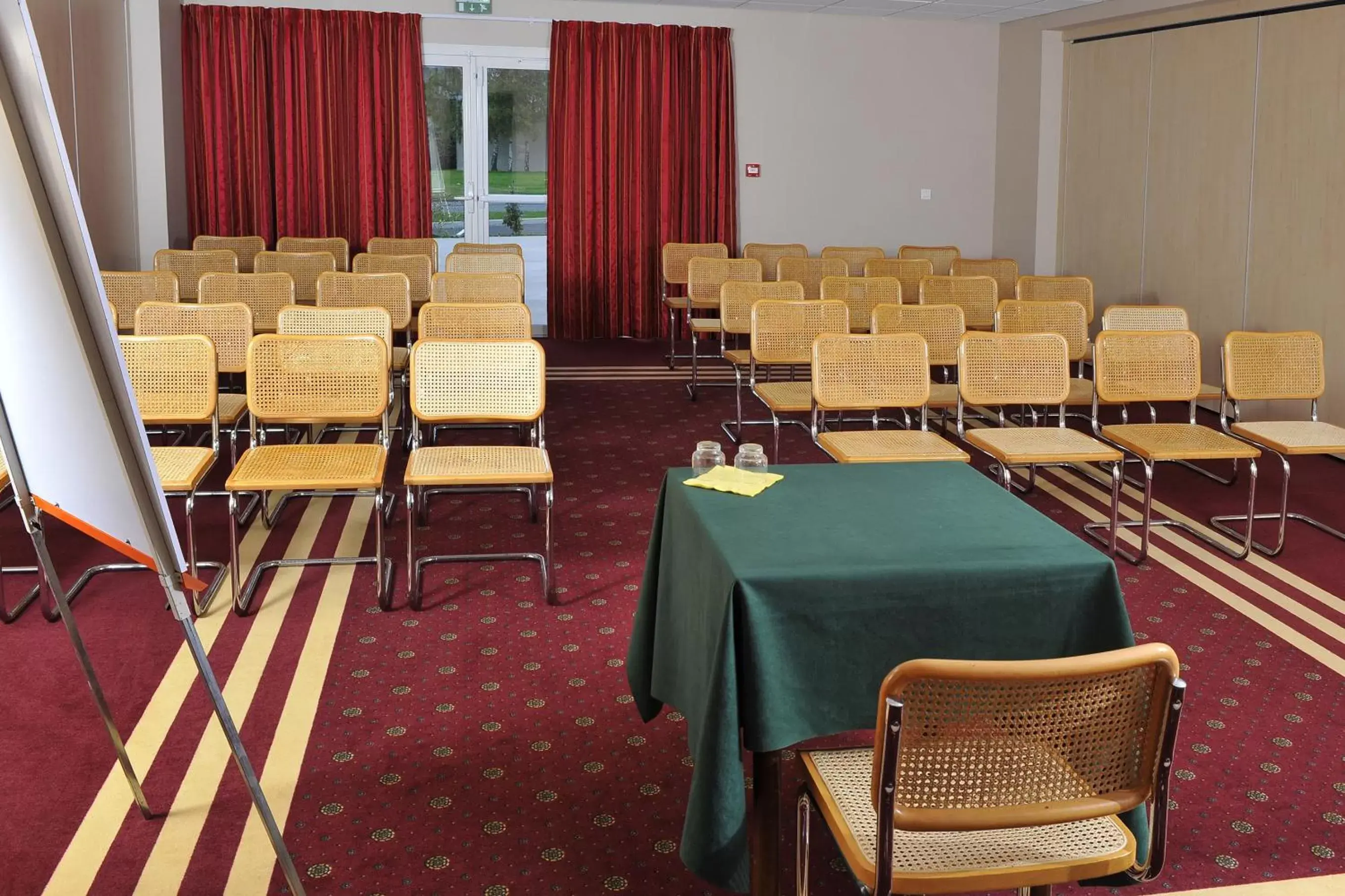 Banquet/Function facilities, Restaurant/Places to Eat in The Originals City, Hotel Otelinn, Caen (Inter-Hotel)