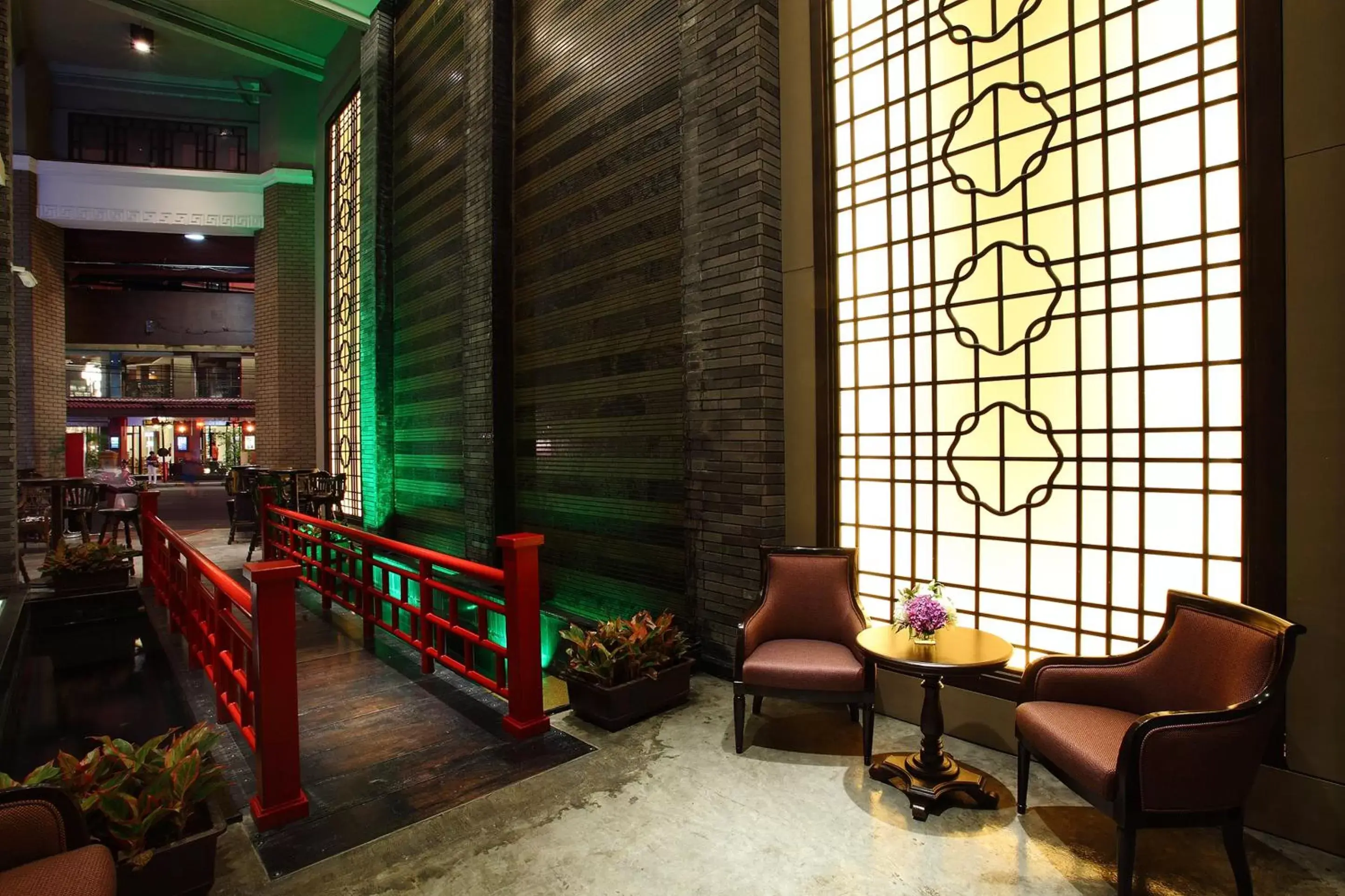 Facade/entrance, Lobby/Reception in Shanghai Mansion Bangkok - SHA Extra Plus