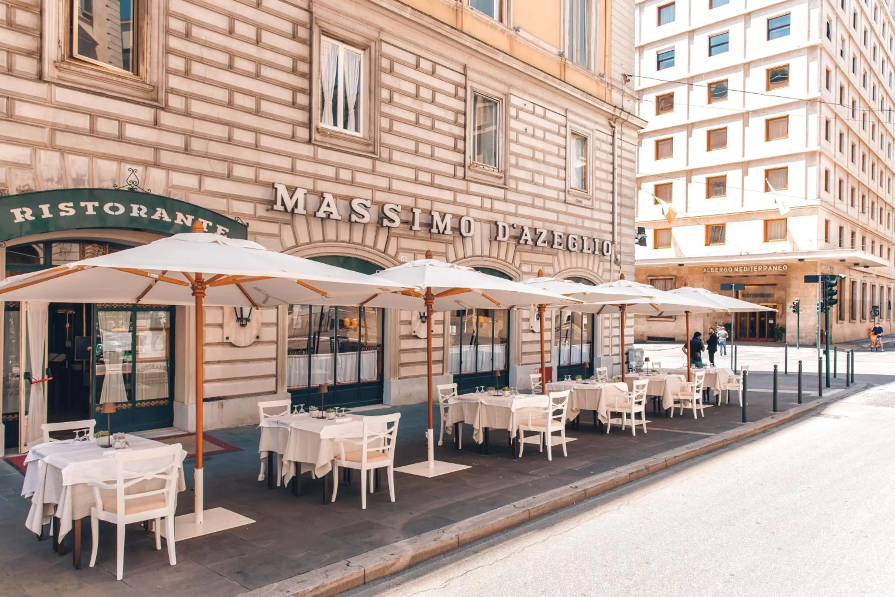 Restaurant/places to eat in Bettoja Hotel Massimo d'Azeglio