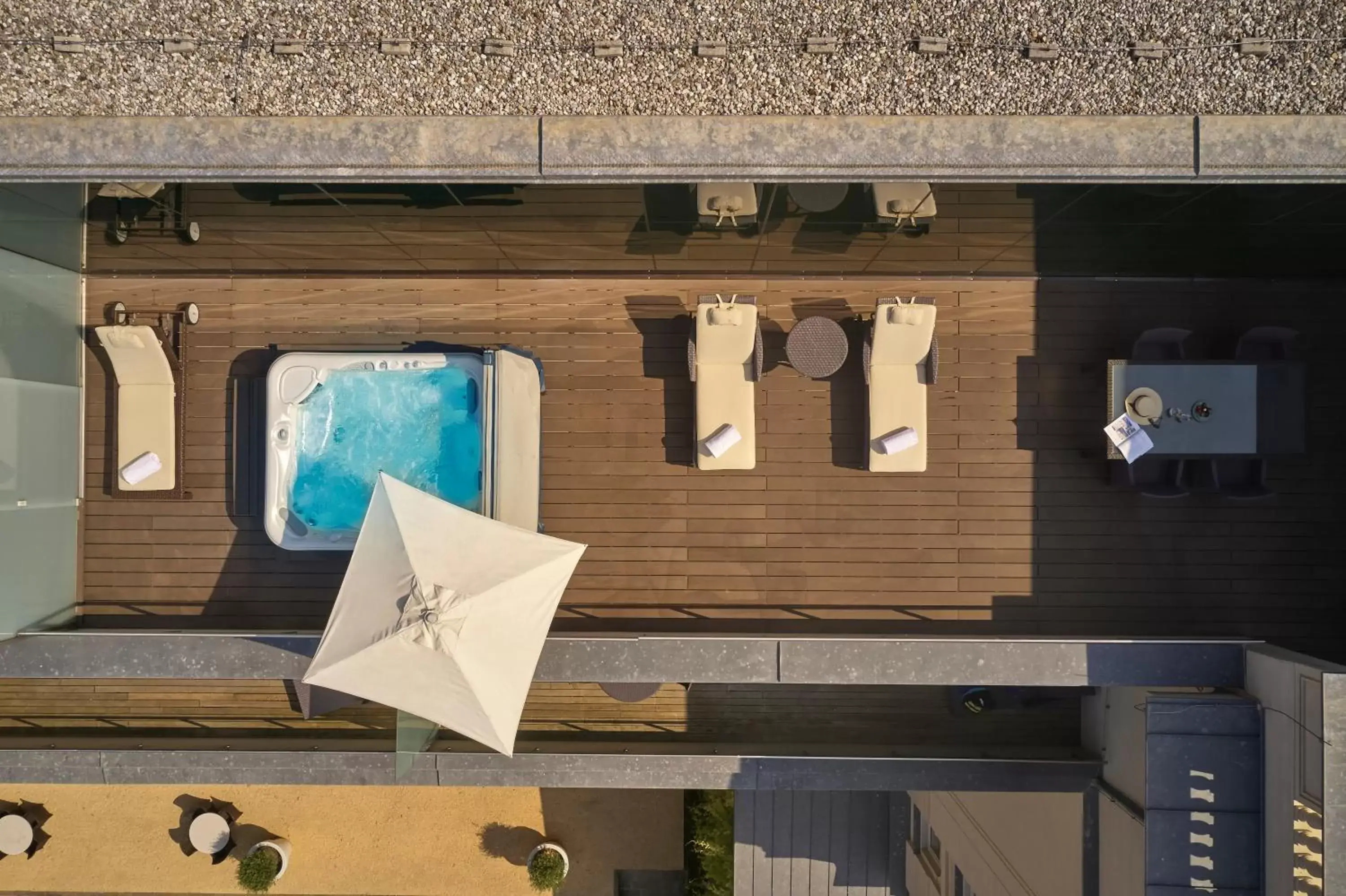 Balcony/Terrace, Pool View in Hotel Kempinski Palace Portorož