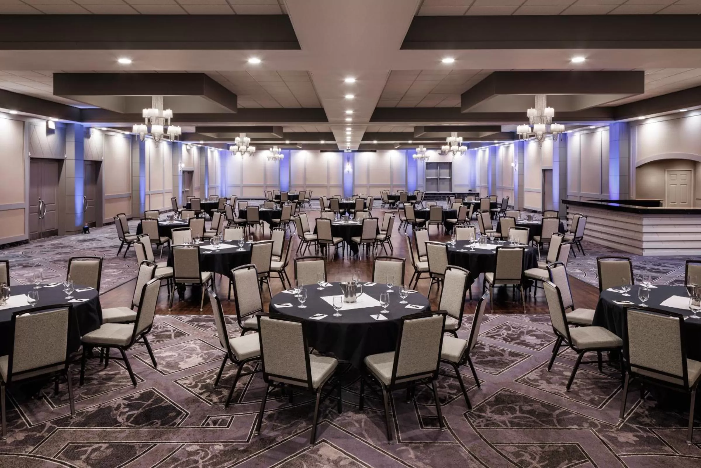 Banquet/Function facilities in Pomeroy Hotel & Conference Centre