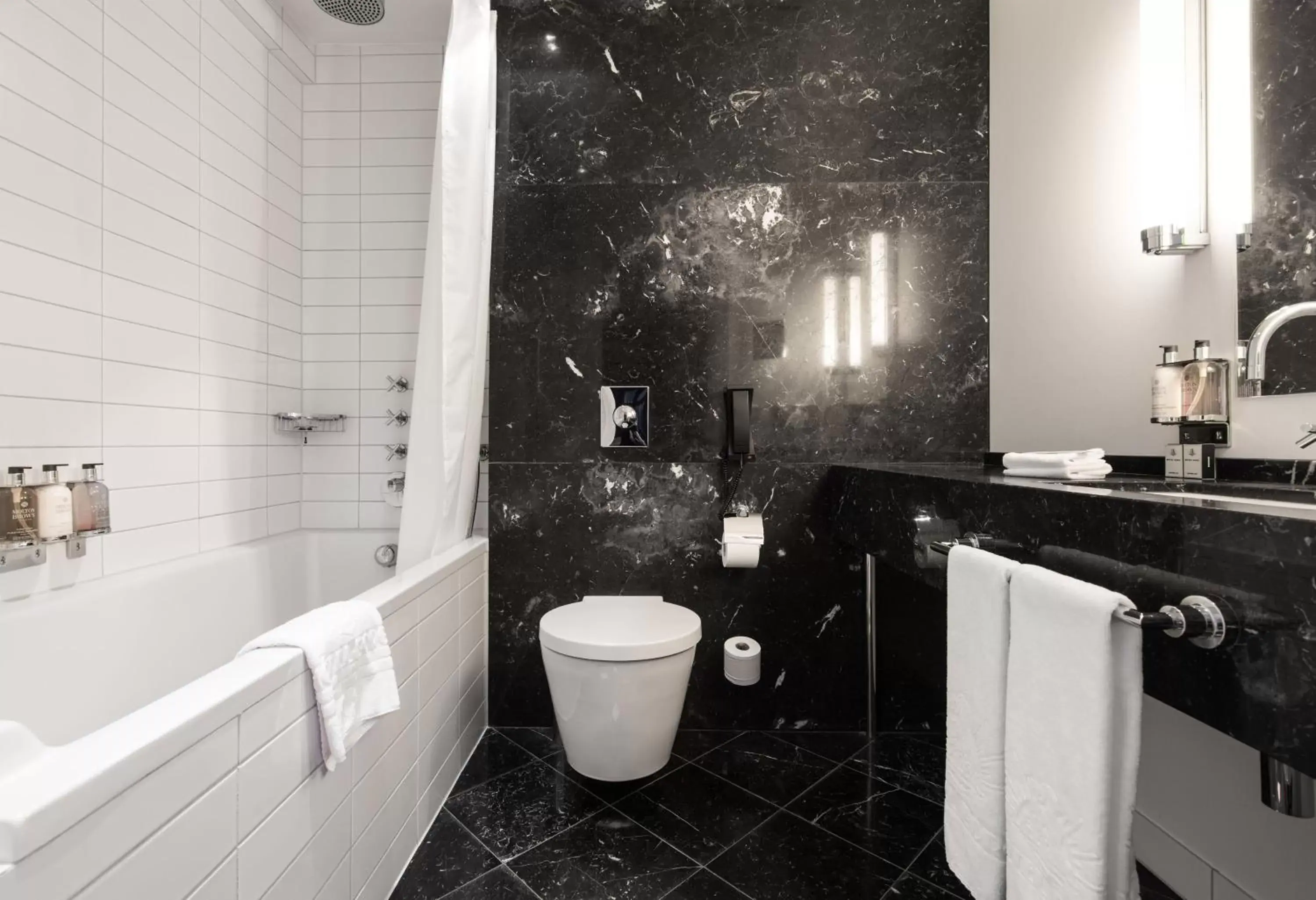 Bathroom in Hotel Borg by Keahotels