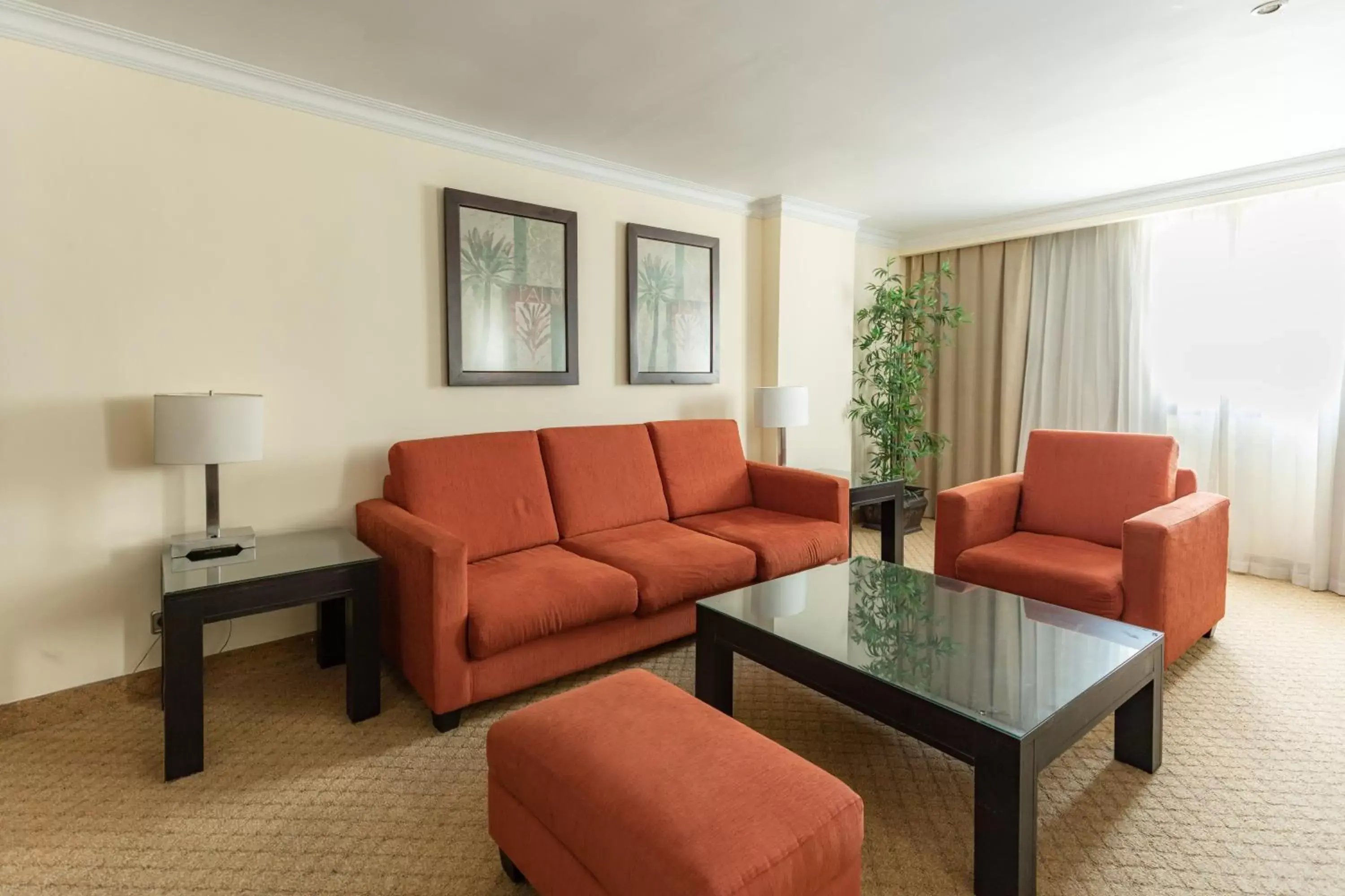 Living room, Seating Area in Dominican Fiesta Hotel & Casino