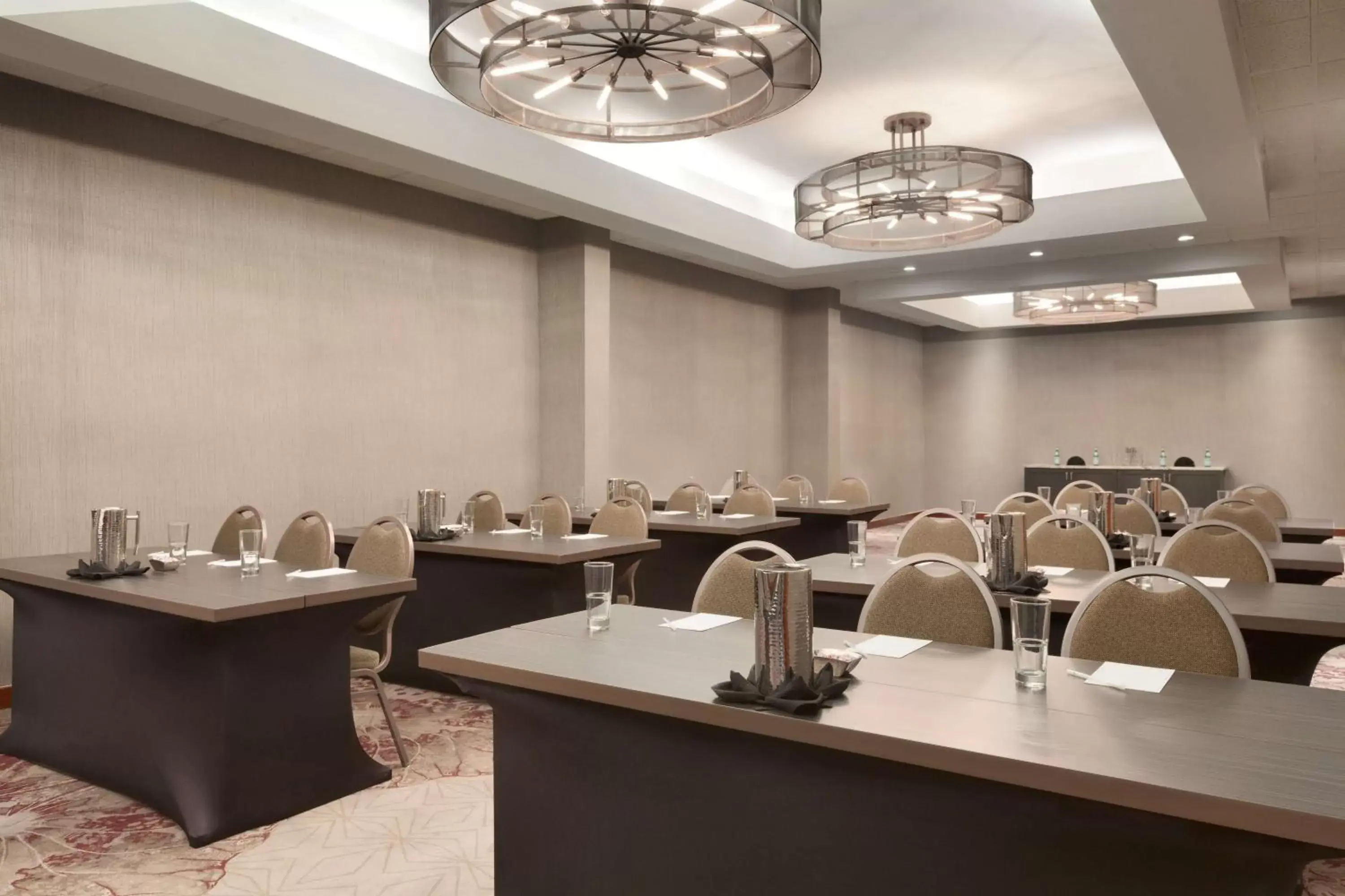 Meeting/conference room in Embassy Suites by Hilton Irvine Orange County Airport