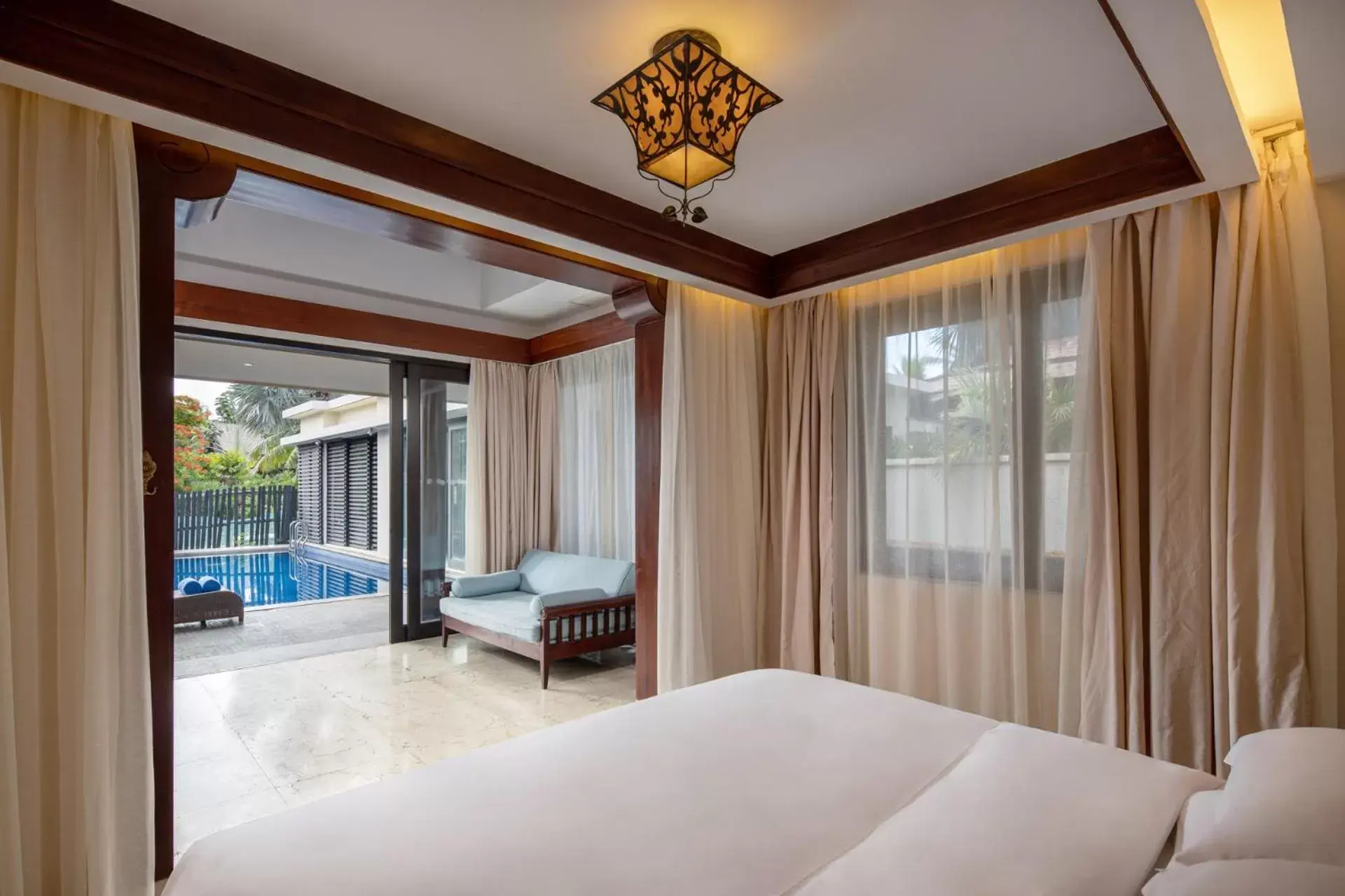 Property building, Bed in Pullman Sanya Yalong Bay Villas & Resort Property building, Bed in Pullman Sanya Yalong Bay Villas & Resort