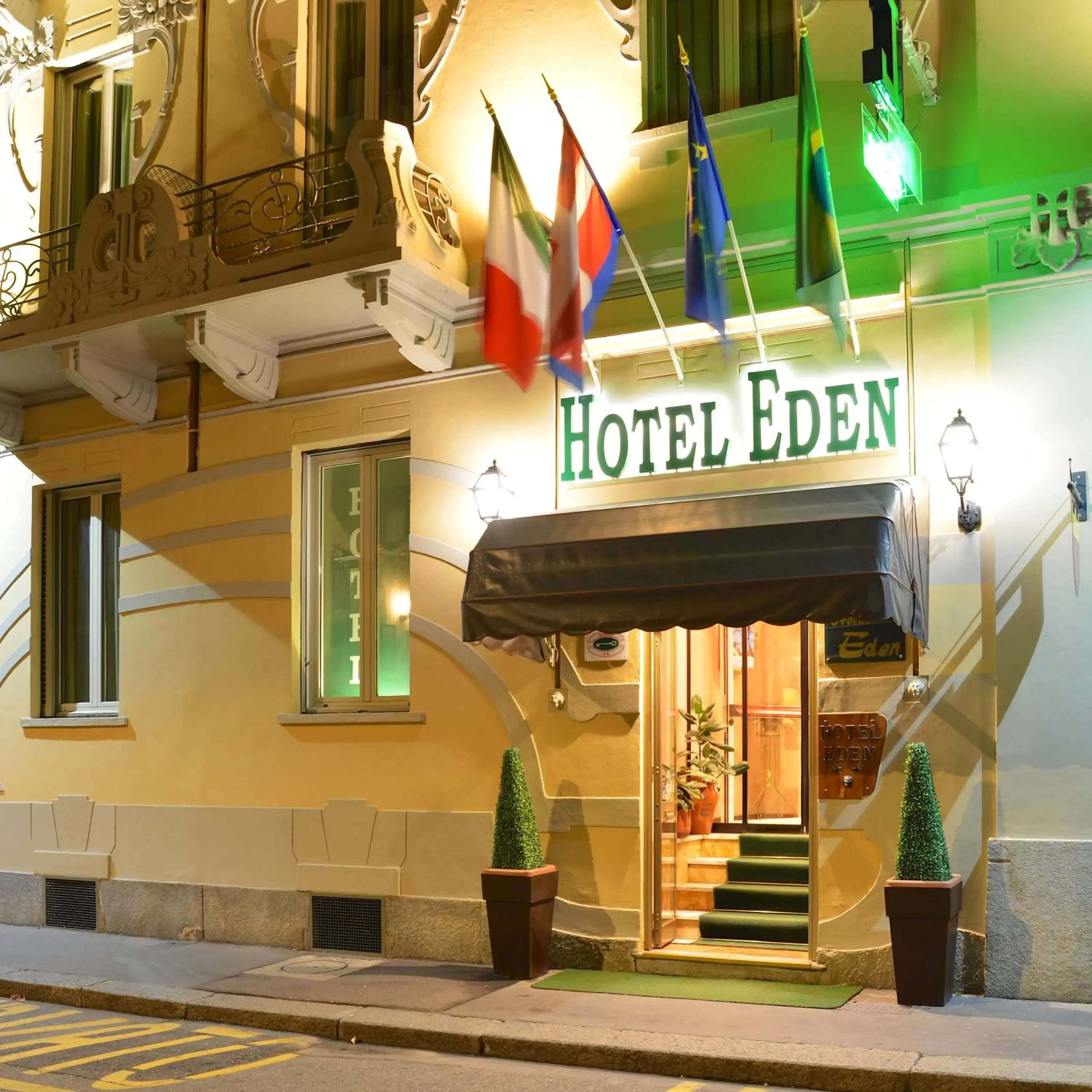 Facade/entrance in Hotel Eden