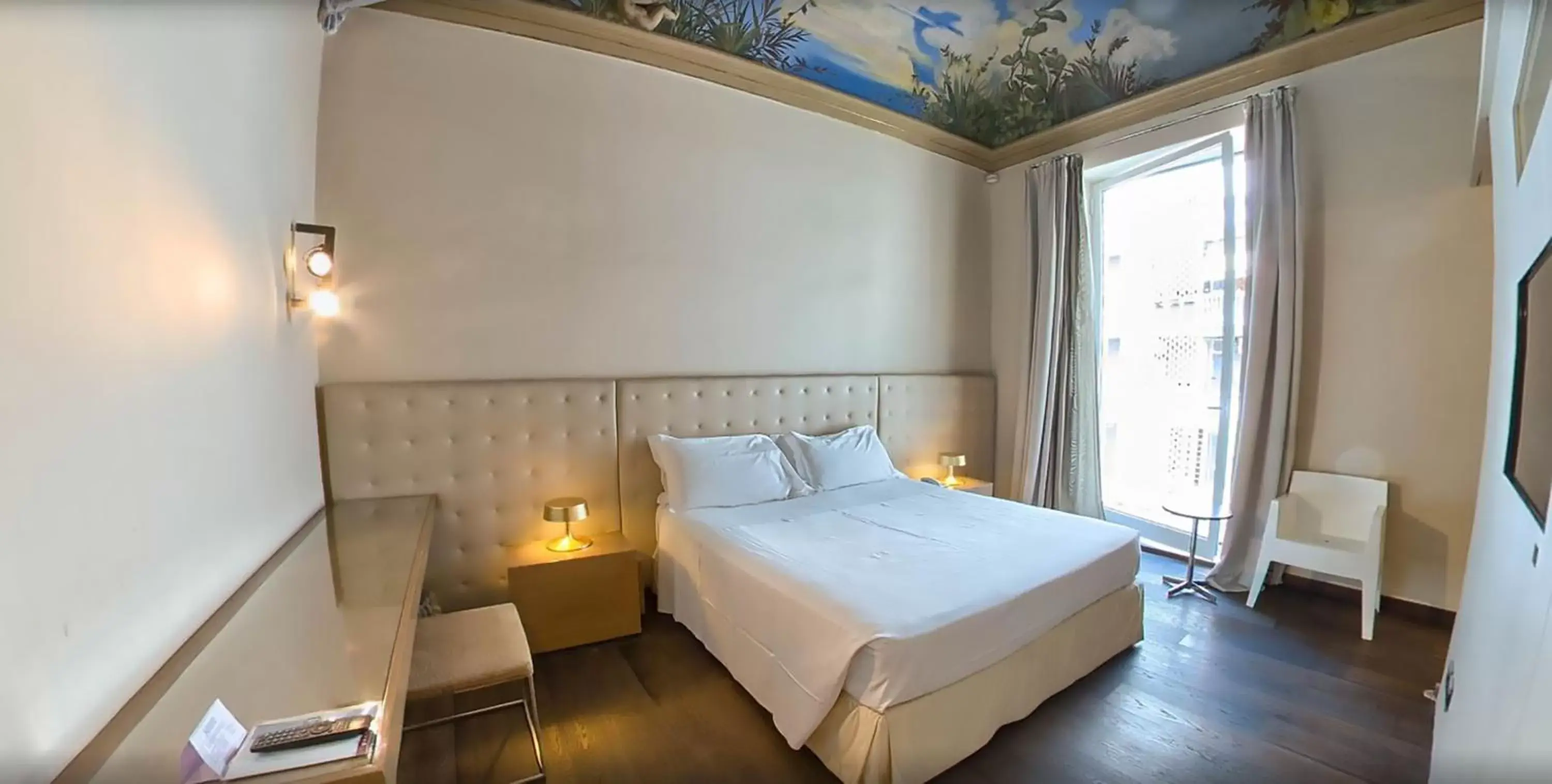 Deluxe Double or Twin Room with Balcony - single occupancy in Hotel Romano House Deluxe Double or Twin Room with Balcony - single occupancy in Hotel Romano House