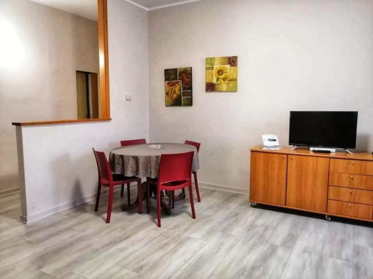 Bedroom, Dining Area in Hotel Residence Sant'Anna