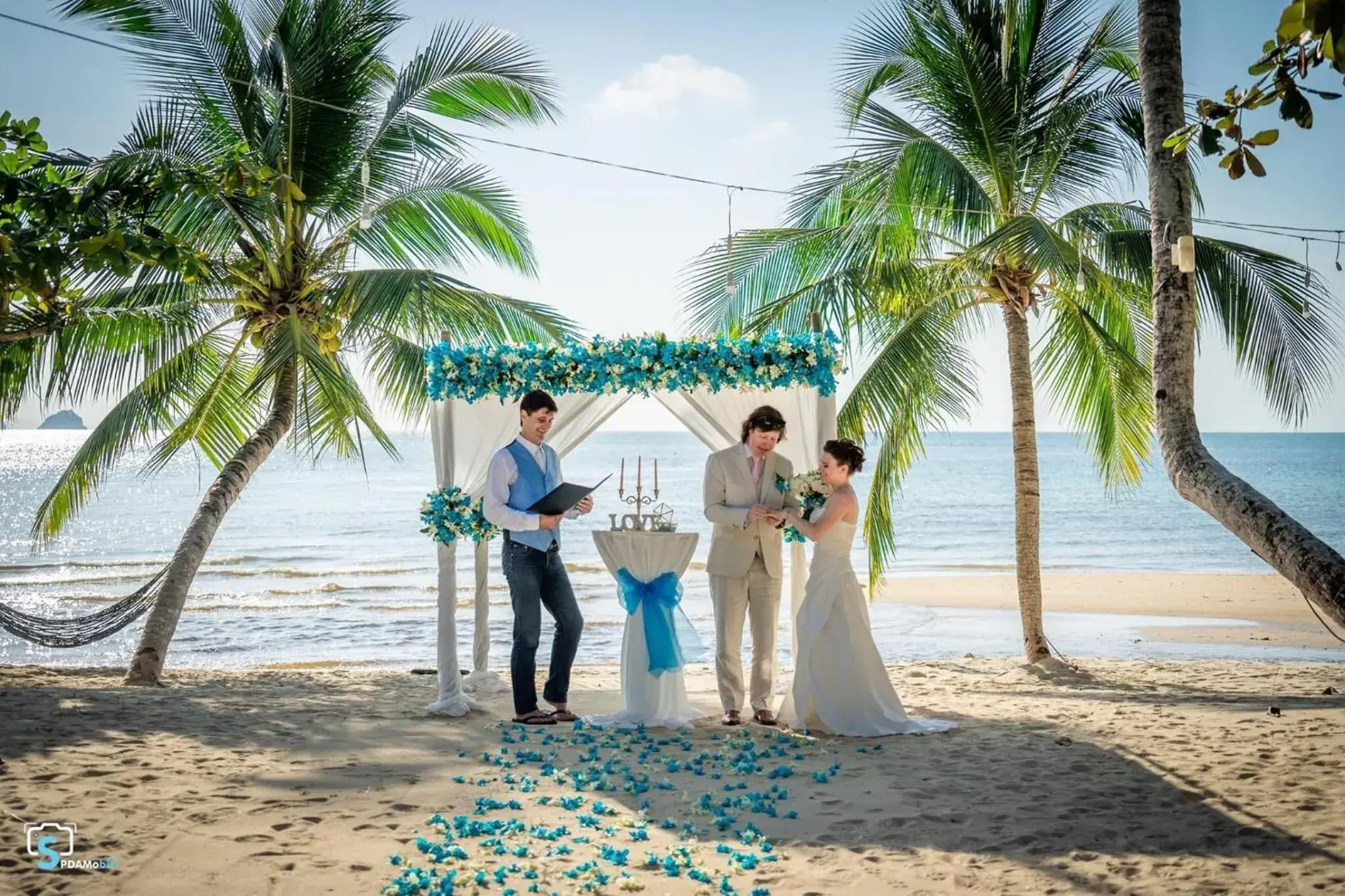 wedding, Beach in Am Samui Resort Taling Ngam