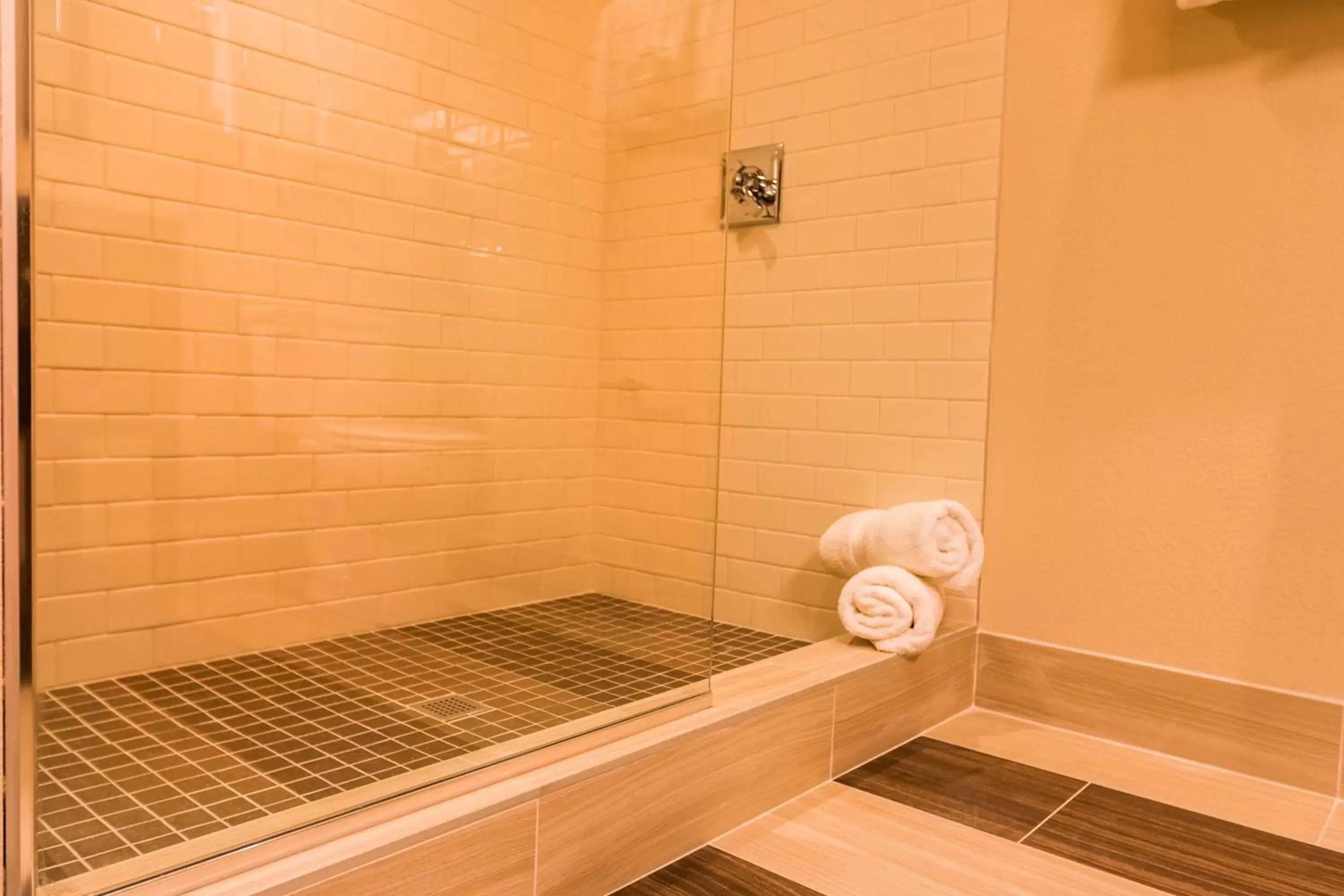 Bathroom in The Lodge at Columbia Point Bathroom in The Lodge at Columbia Point