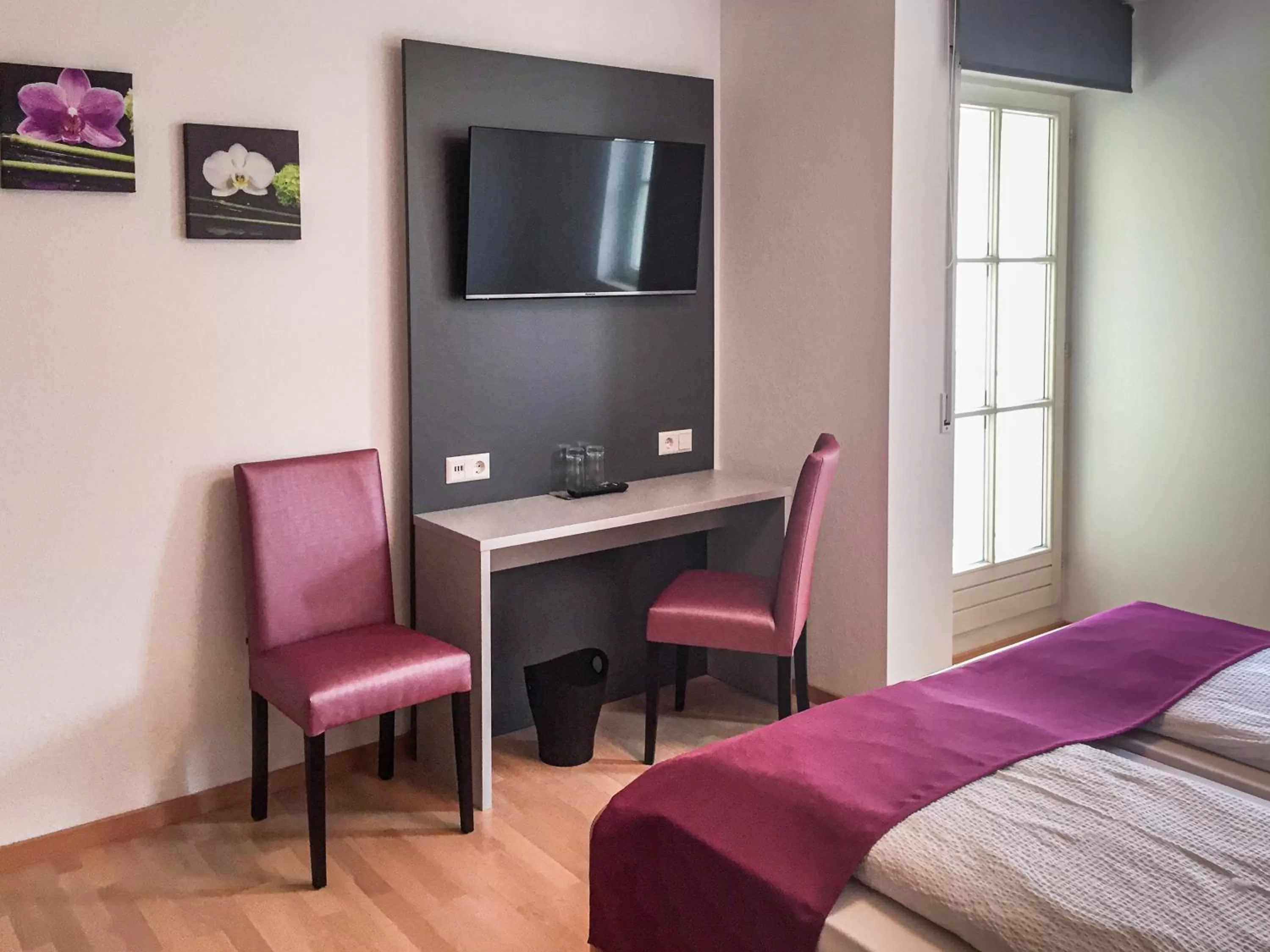 Photo of the whole room, Bed in Torstuben