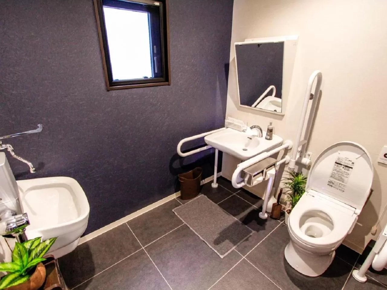 Toilet in HOTEL LiVEMAX Kyoto Kamogawamae