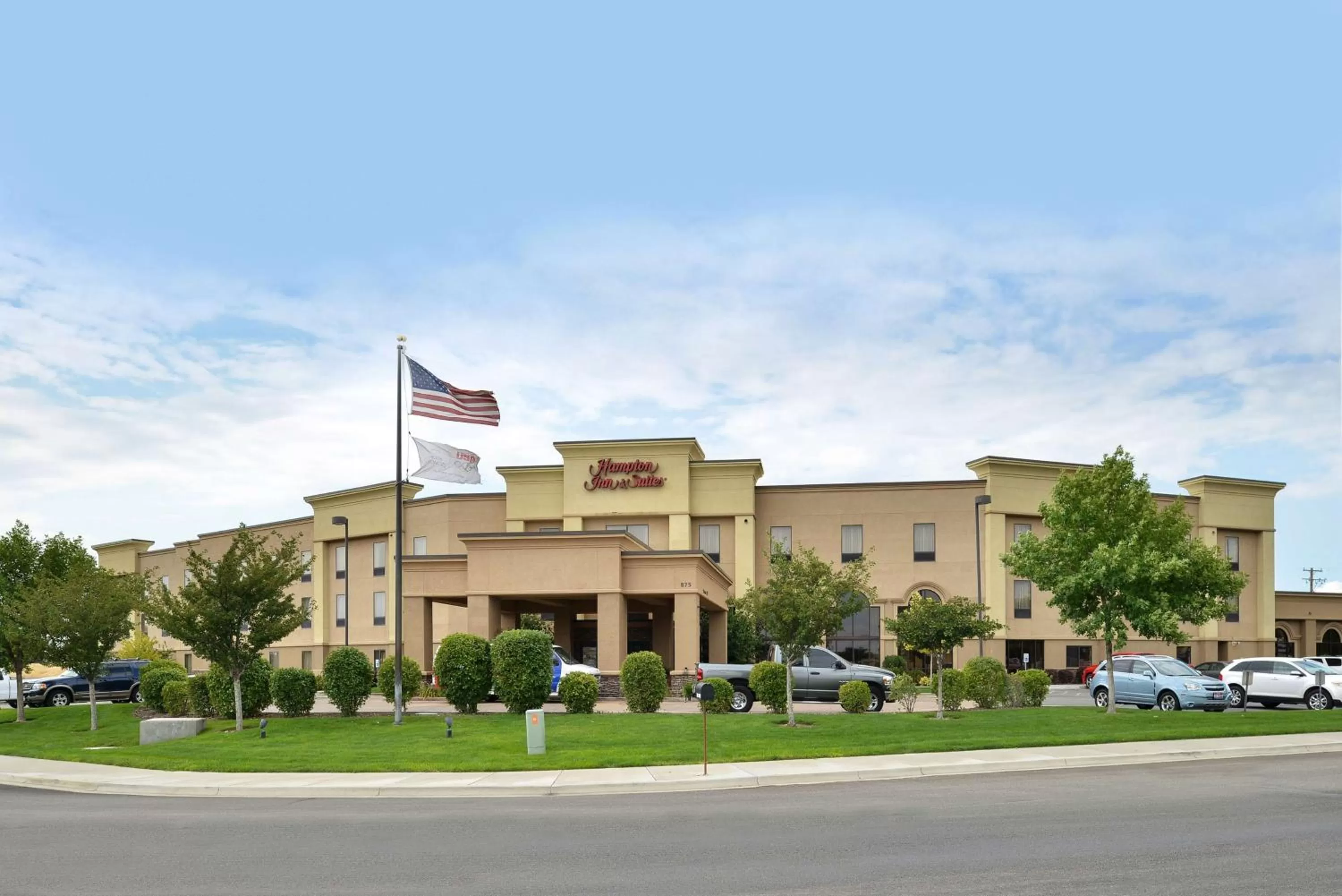 Property building in Hampton Inn & Suites Boise-Meridian