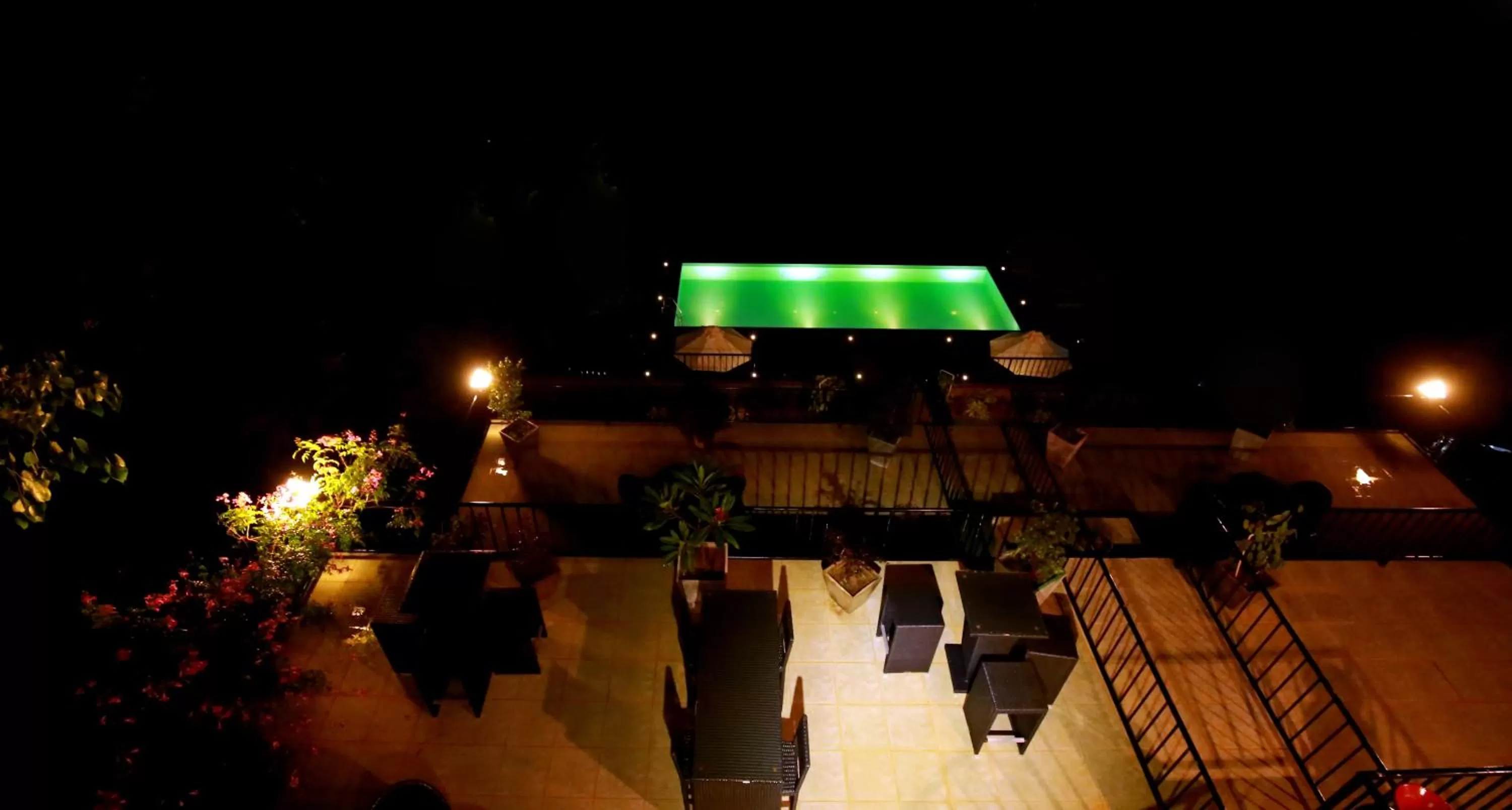 Bird's-eye View in Mountain Heavens