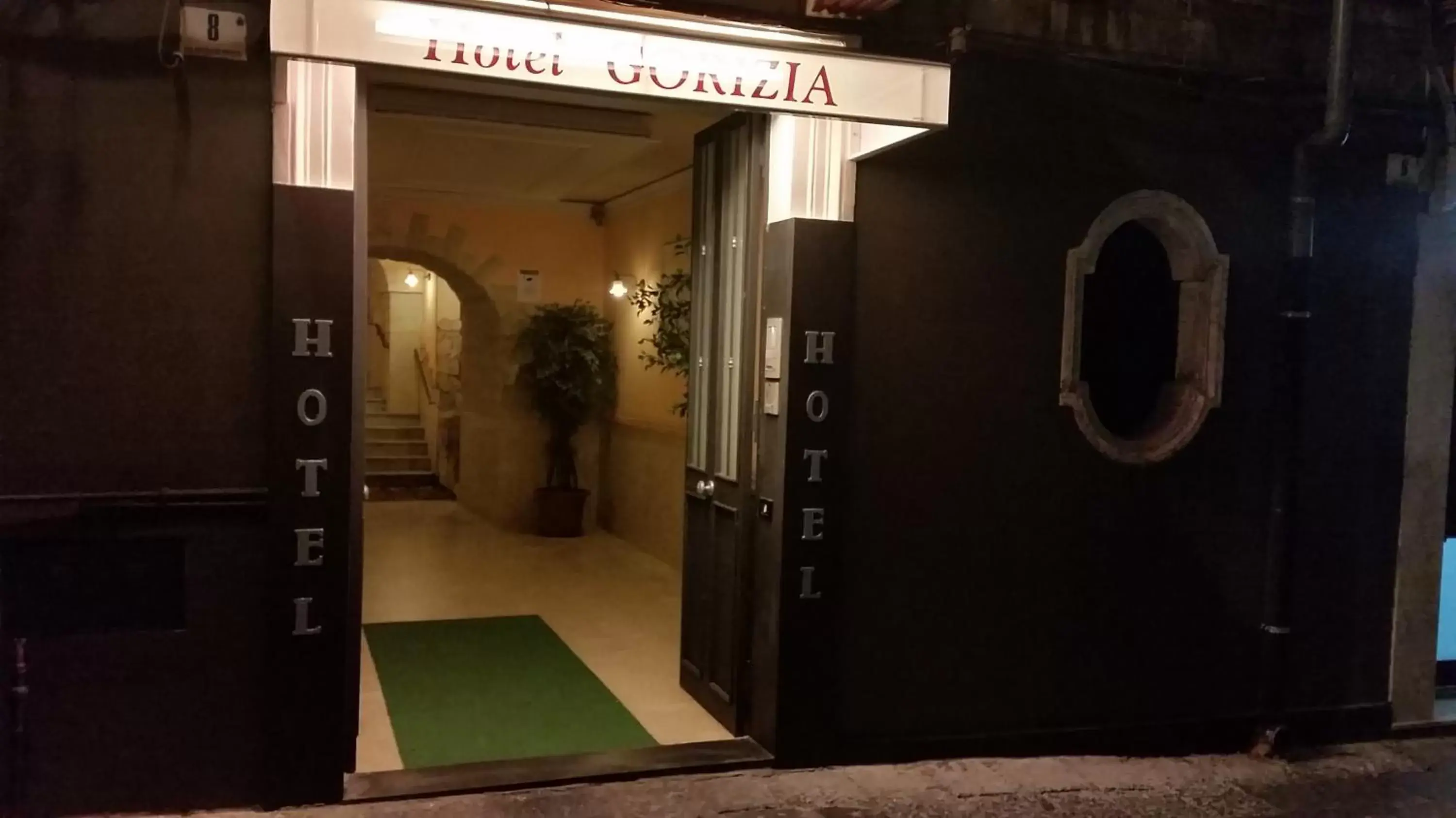 Facade/Entrance in Hotel Gorizia