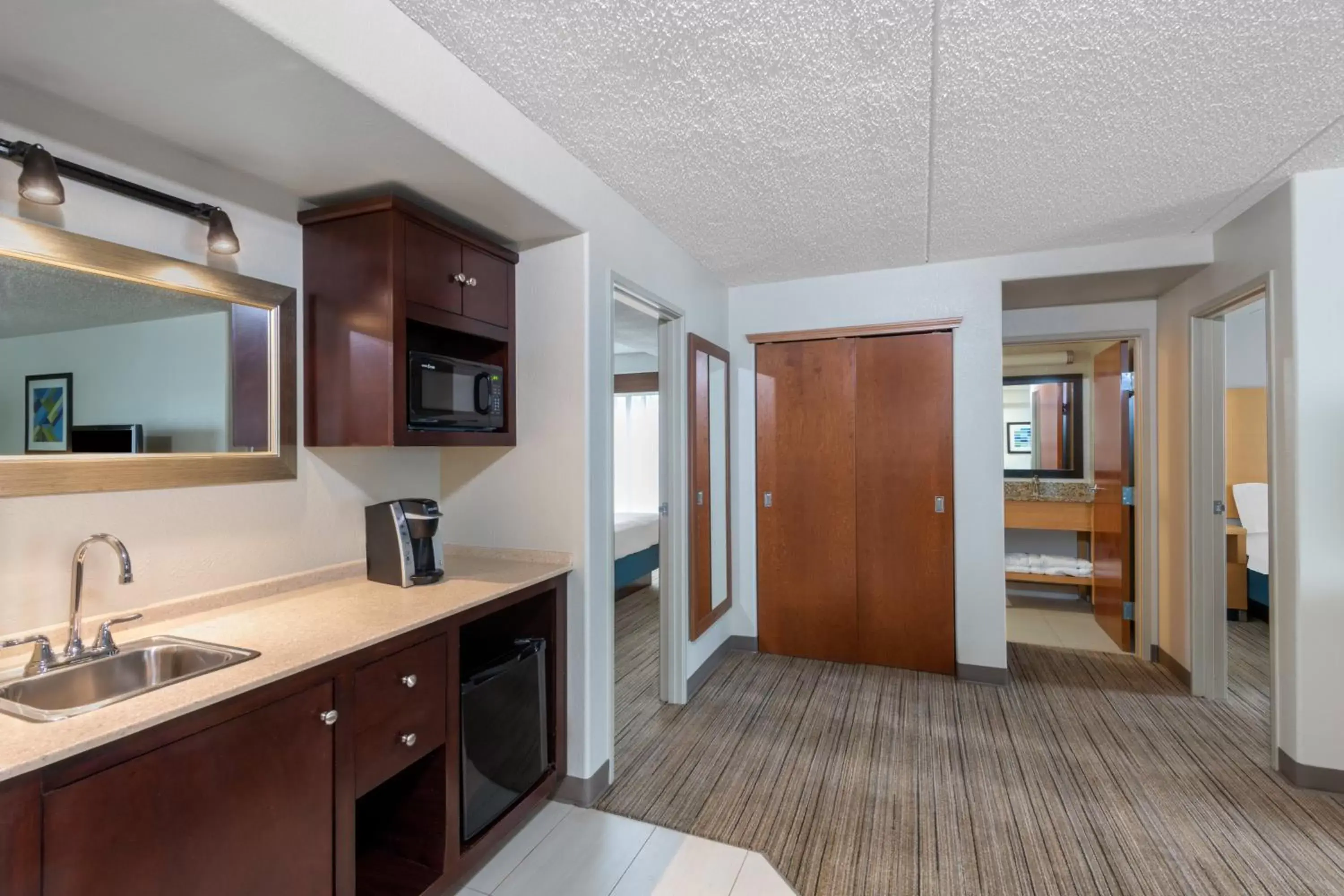 Photo of the whole room, Kitchen/Kitchenette in Holiday Inn Express & Suites Wheat Ridge-Denver West, an IHG Hotel