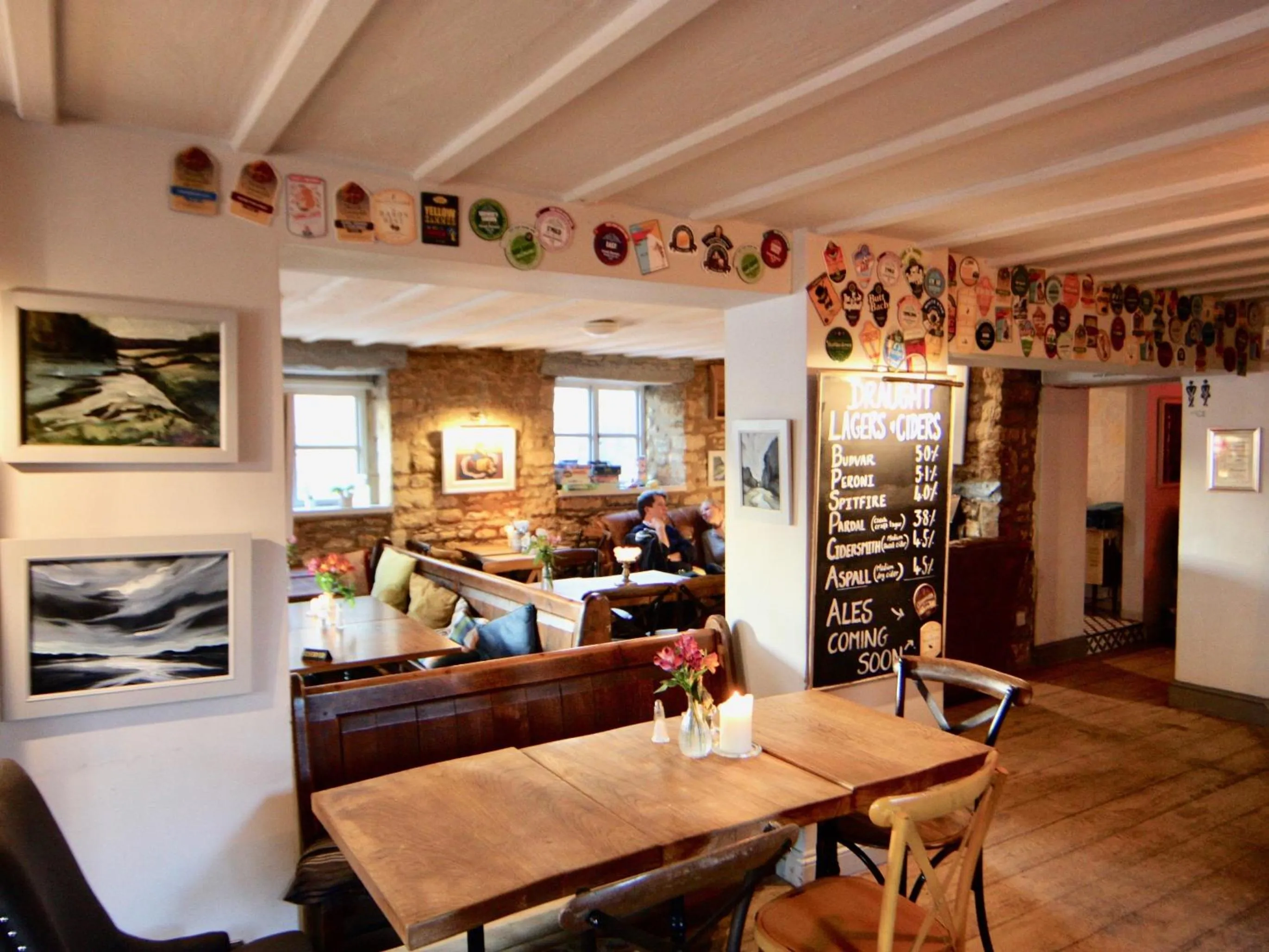 Lounge or bar in The Mousetrap Inn