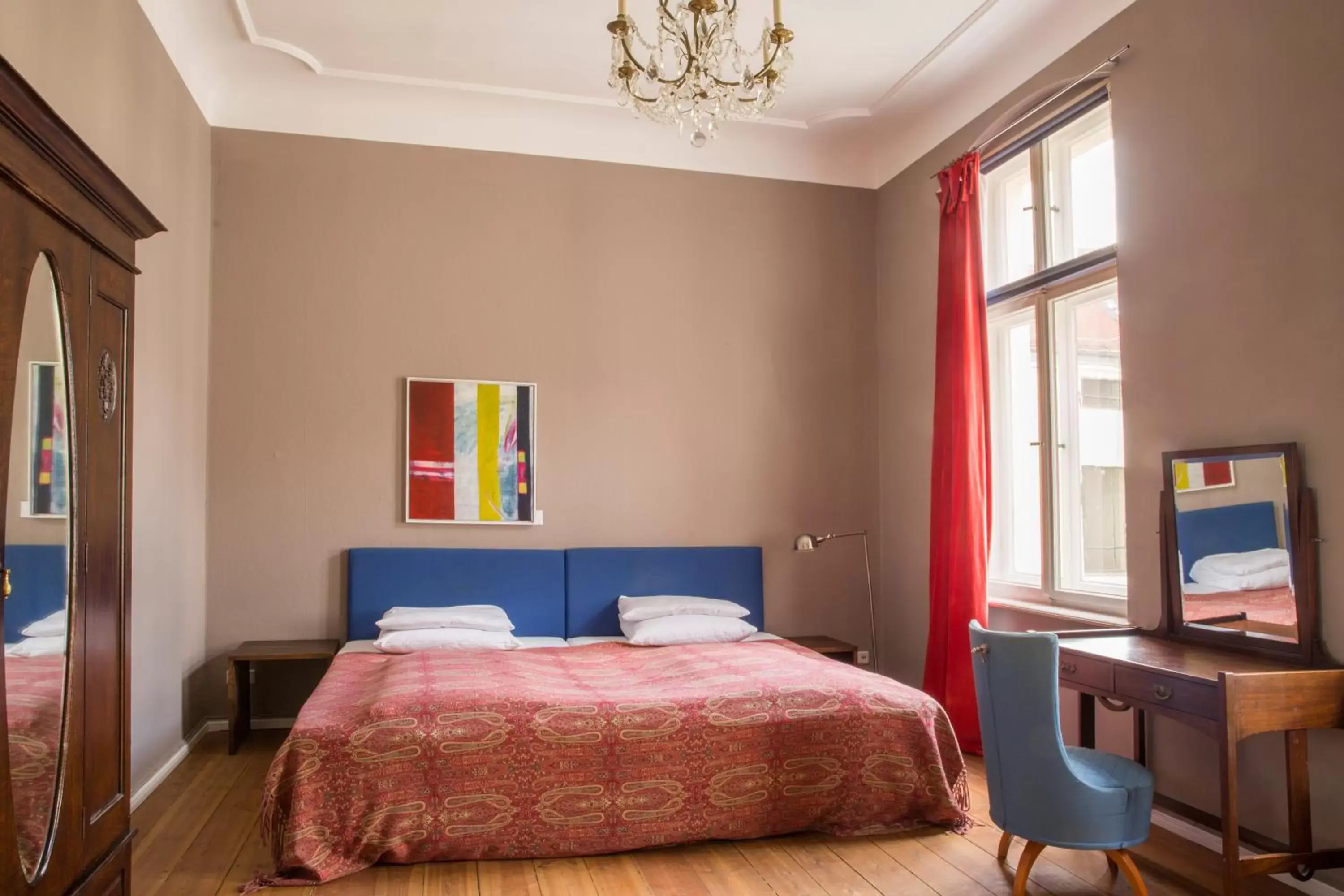 Bedroom, Bed in Art Nouveau Hotel am Kurfürstendamm