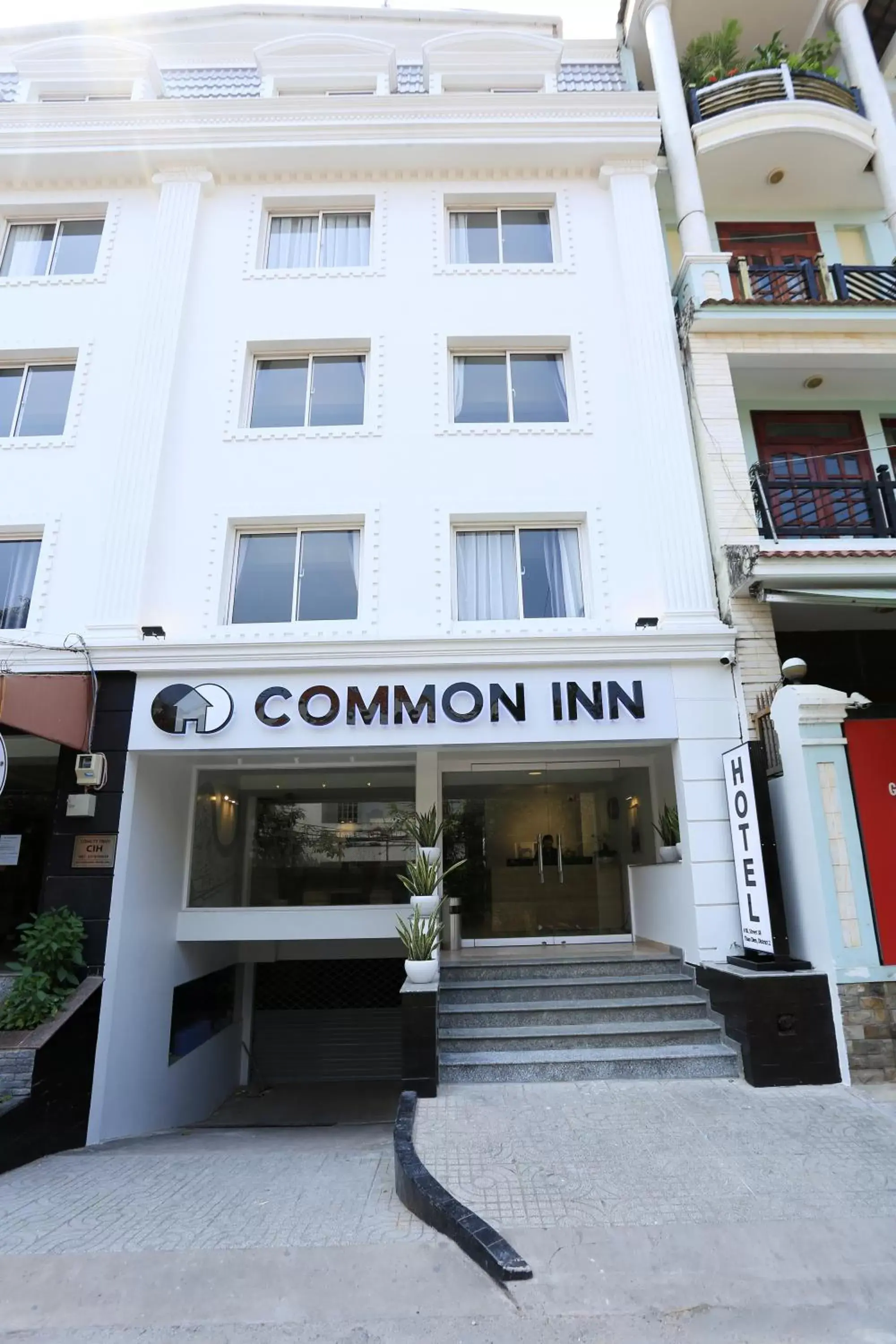 Facade/entrance, Property Building in Common Inn Thao Dien