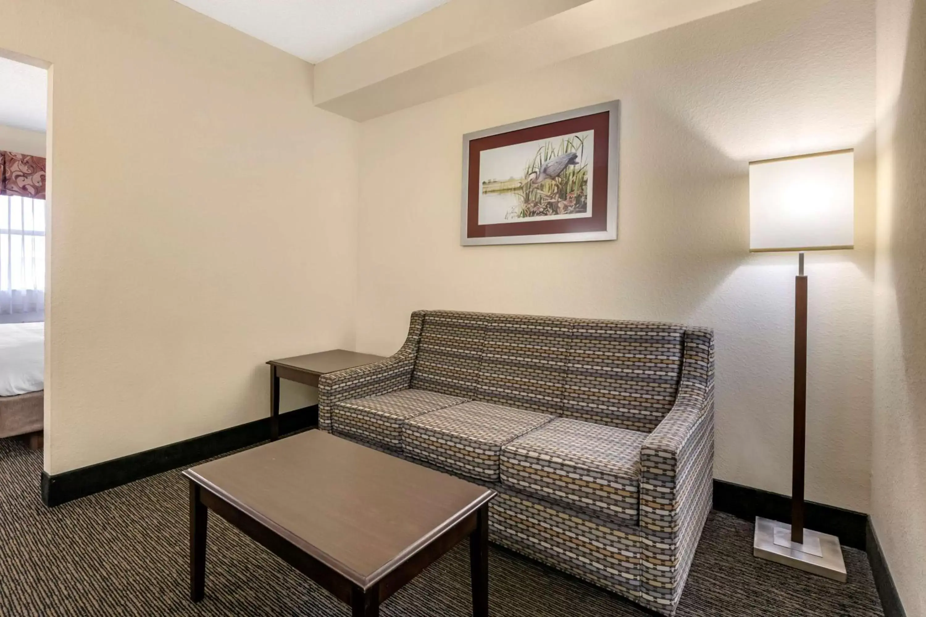 Bedroom, Seating Area in Best Western Gateway Grand