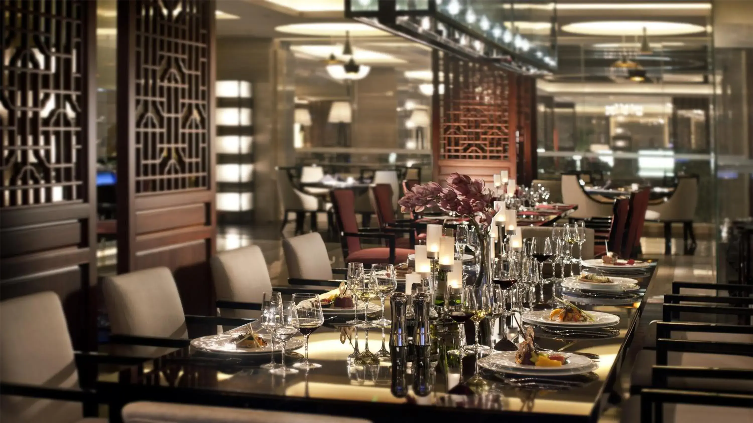 Restaurant/places to eat in Crowne Plaza Xi'an by IHG Restaurant/places to eat in Crowne Plaza Xi'an by IHG
