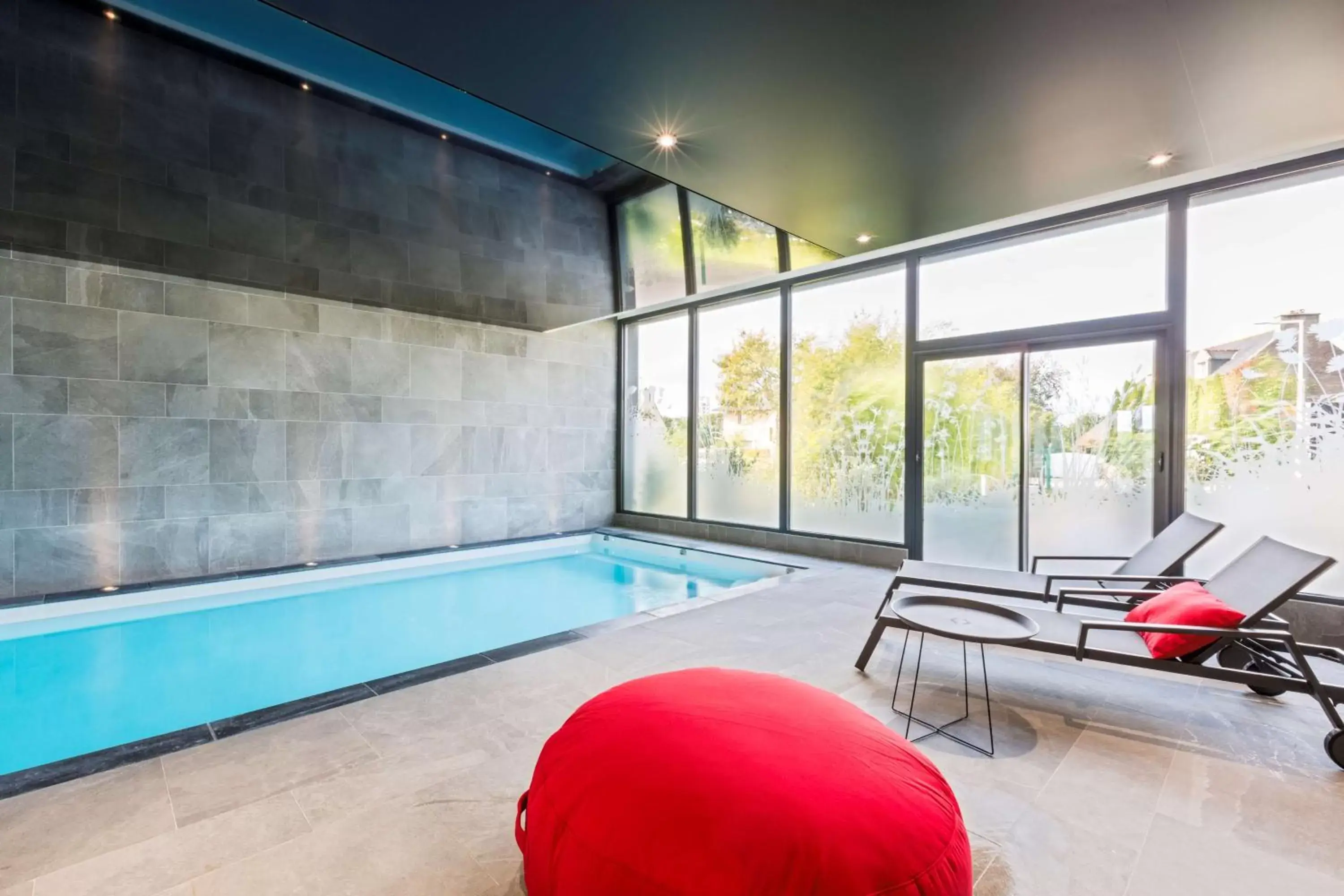 Sauna, Swimming Pool in Best Western Plus Europe Hôtel Brest