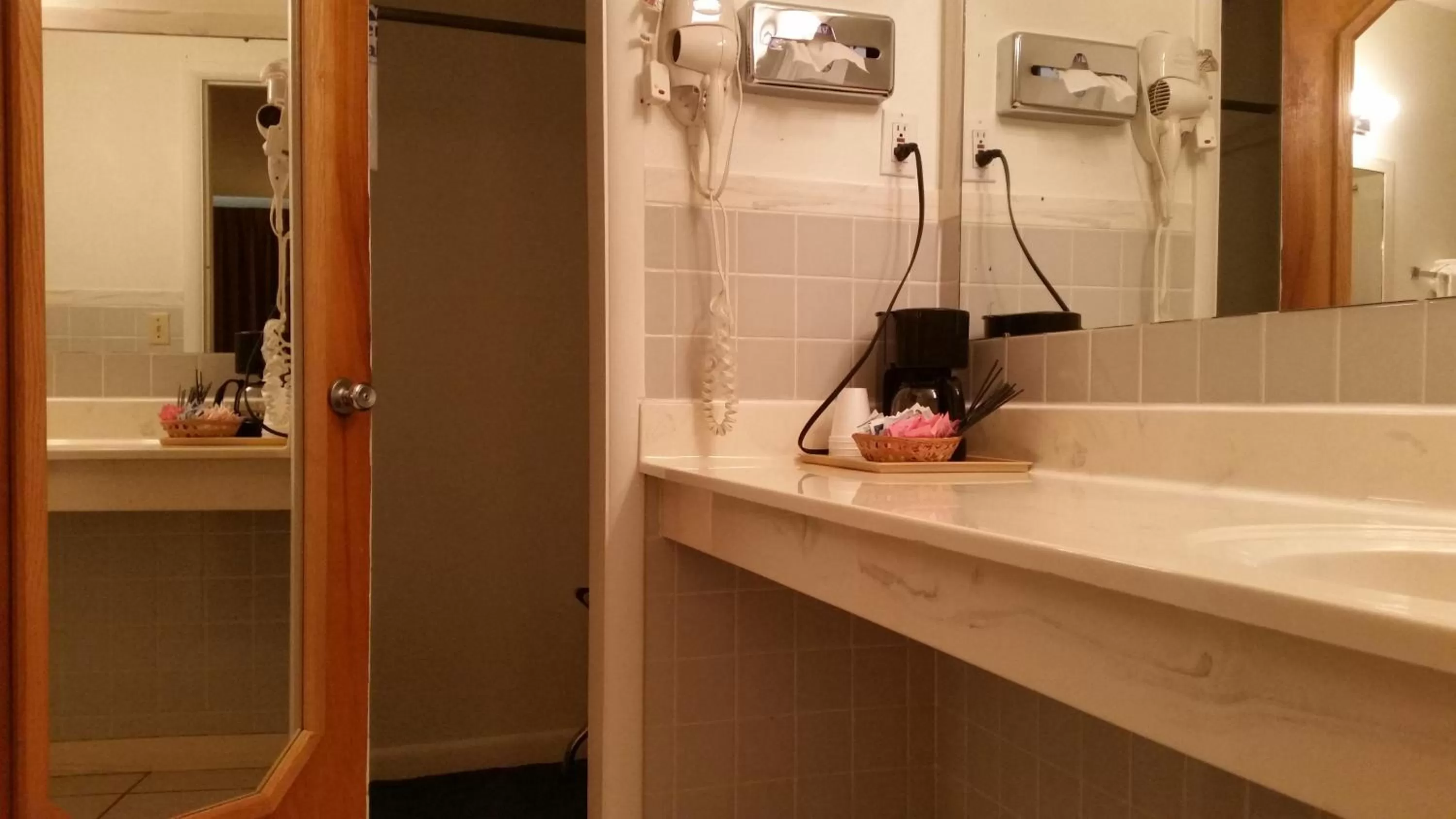 American Inn Of Liberal