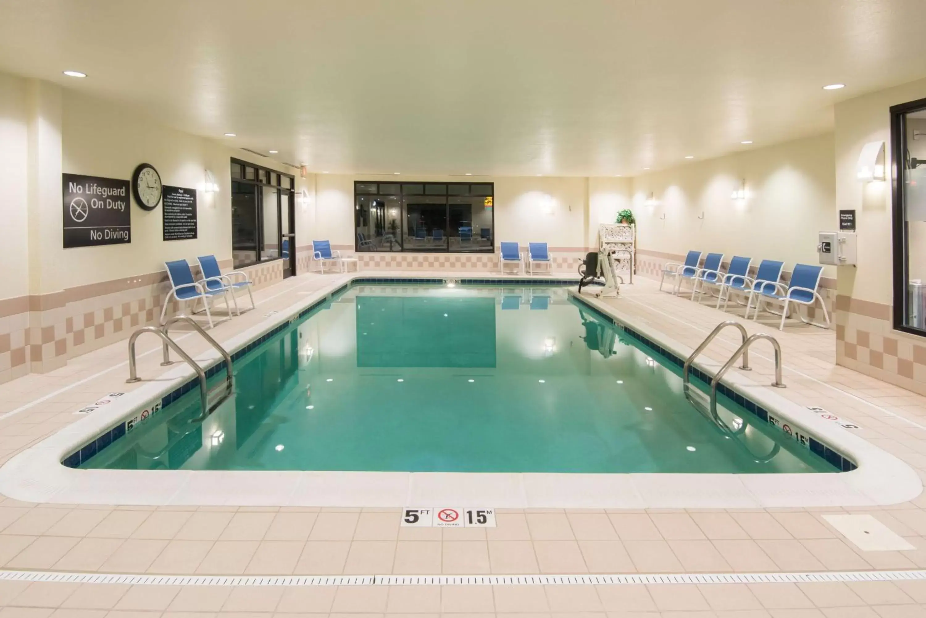 Pool view, Swimming Pool in Hampton Inn Bridgeport/Clarksburg